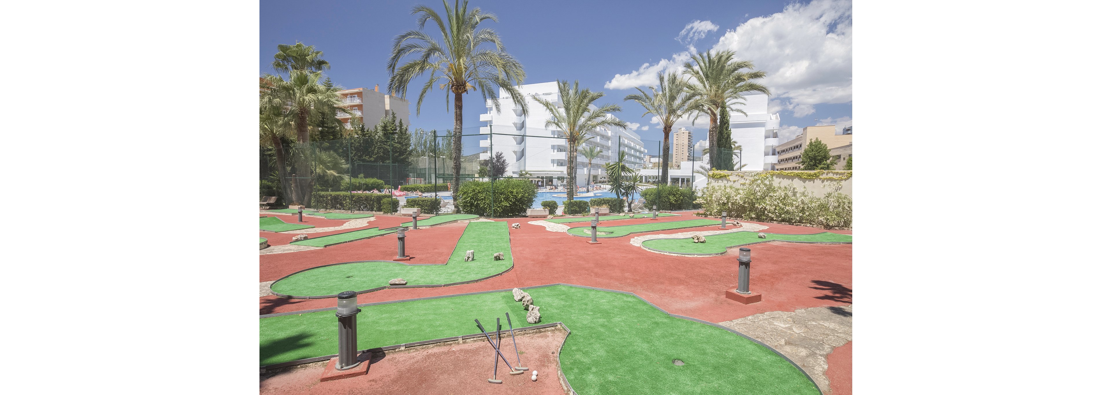 HM Martinique Apartments