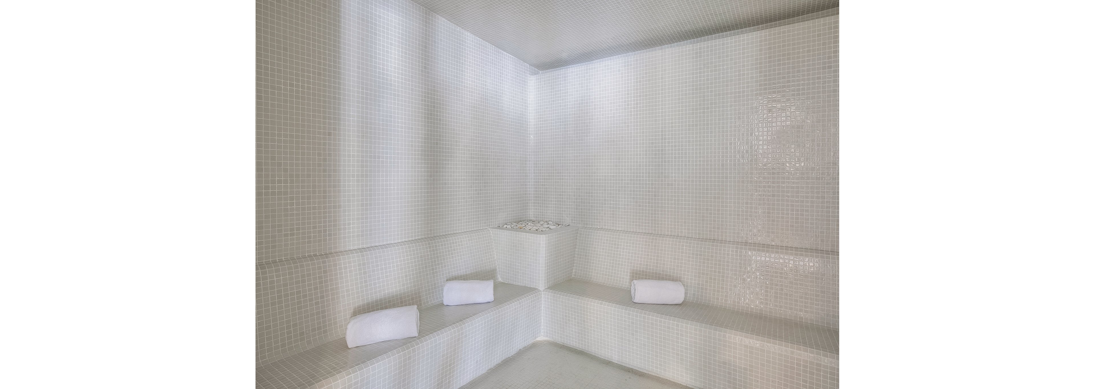 HM Martinique Apartments