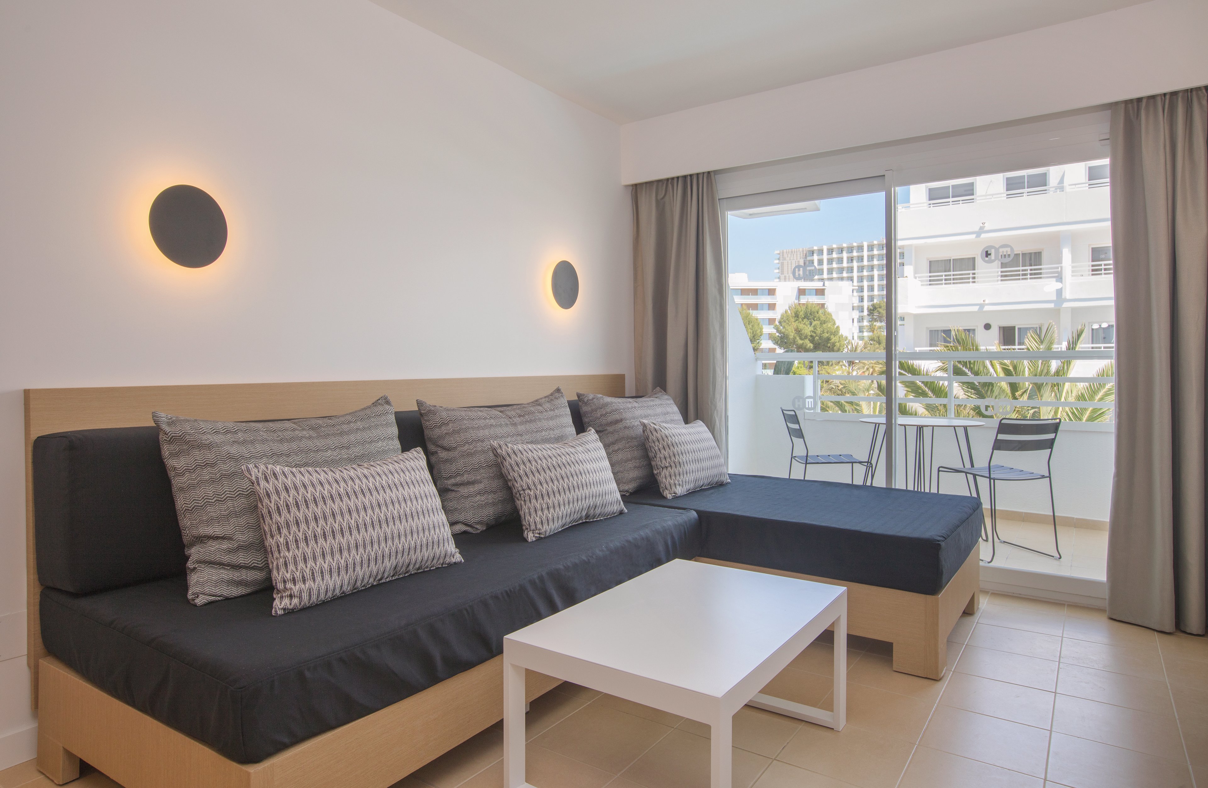 HM Martinique Apartments