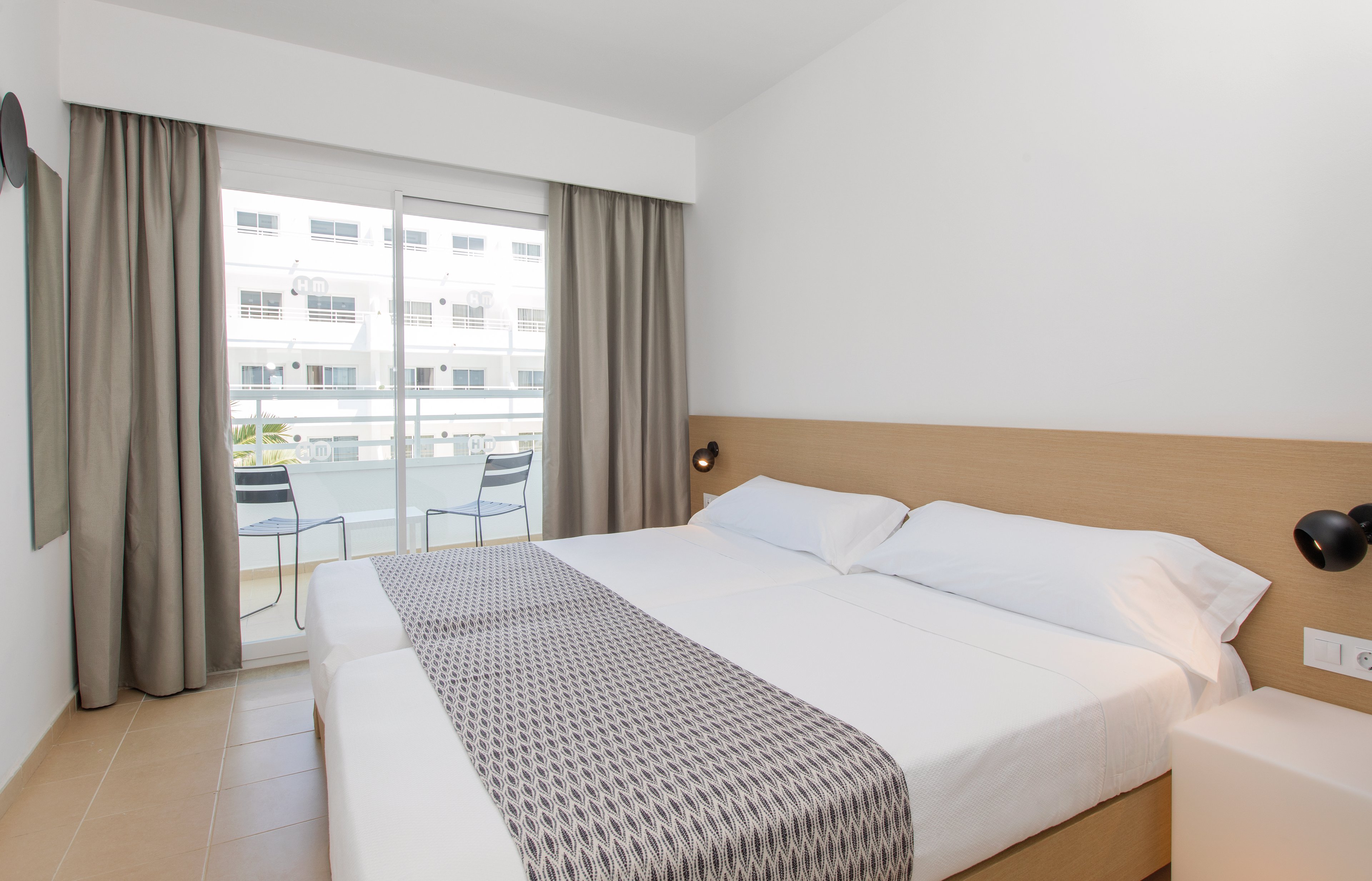 HM Martinique Apartments