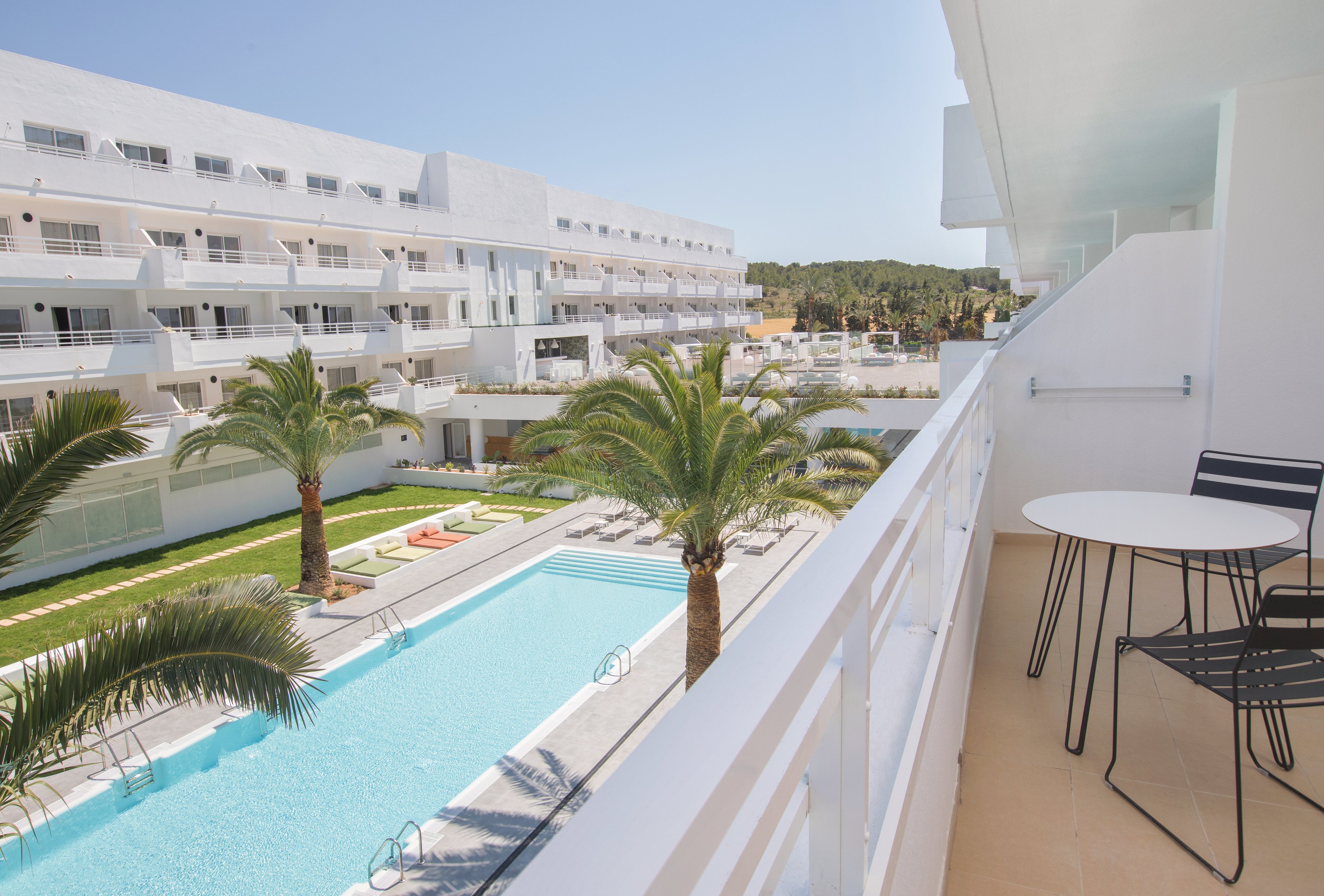 HM Martinique Apartments