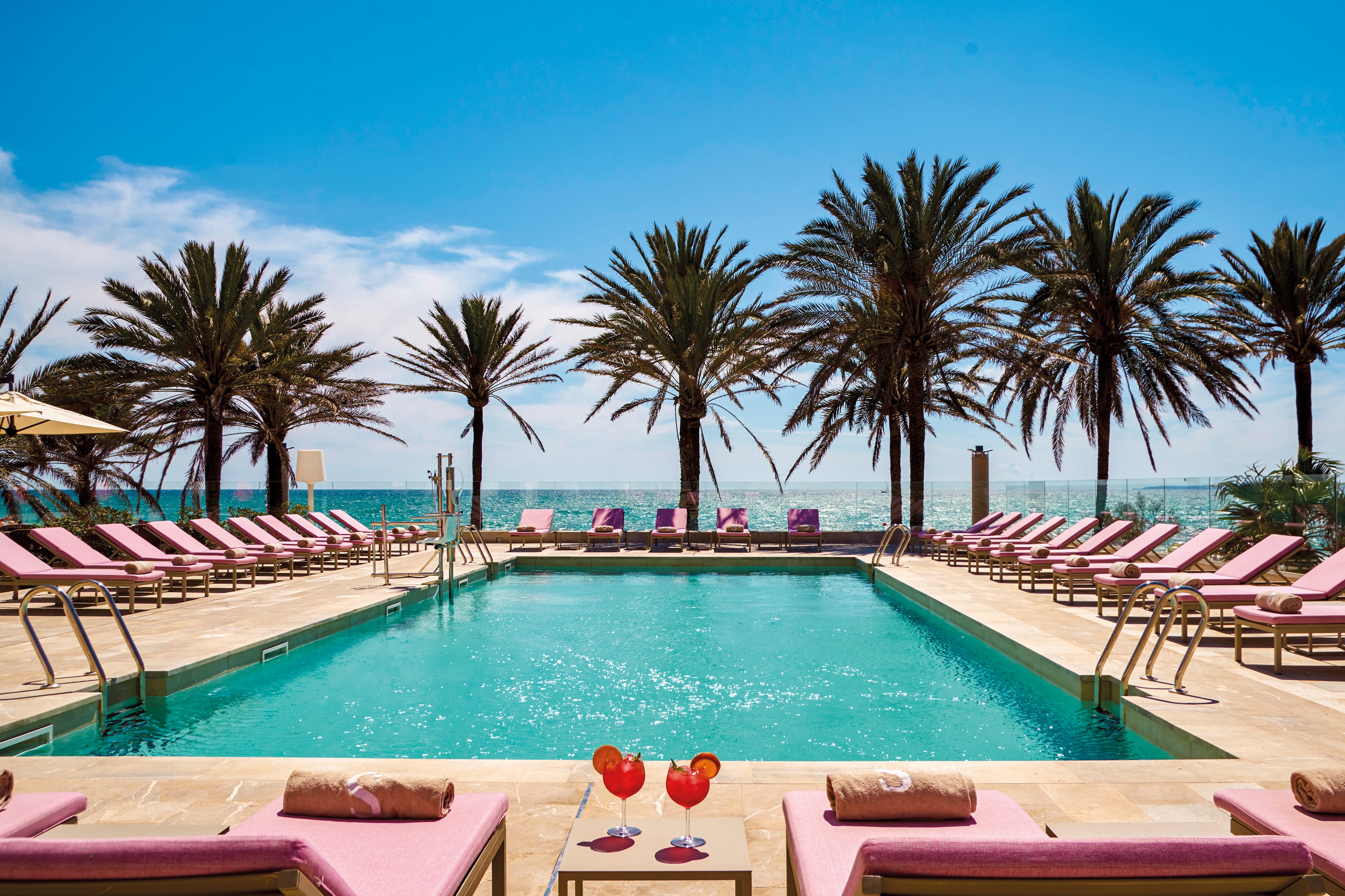 Hotel Pure Salt Garonda