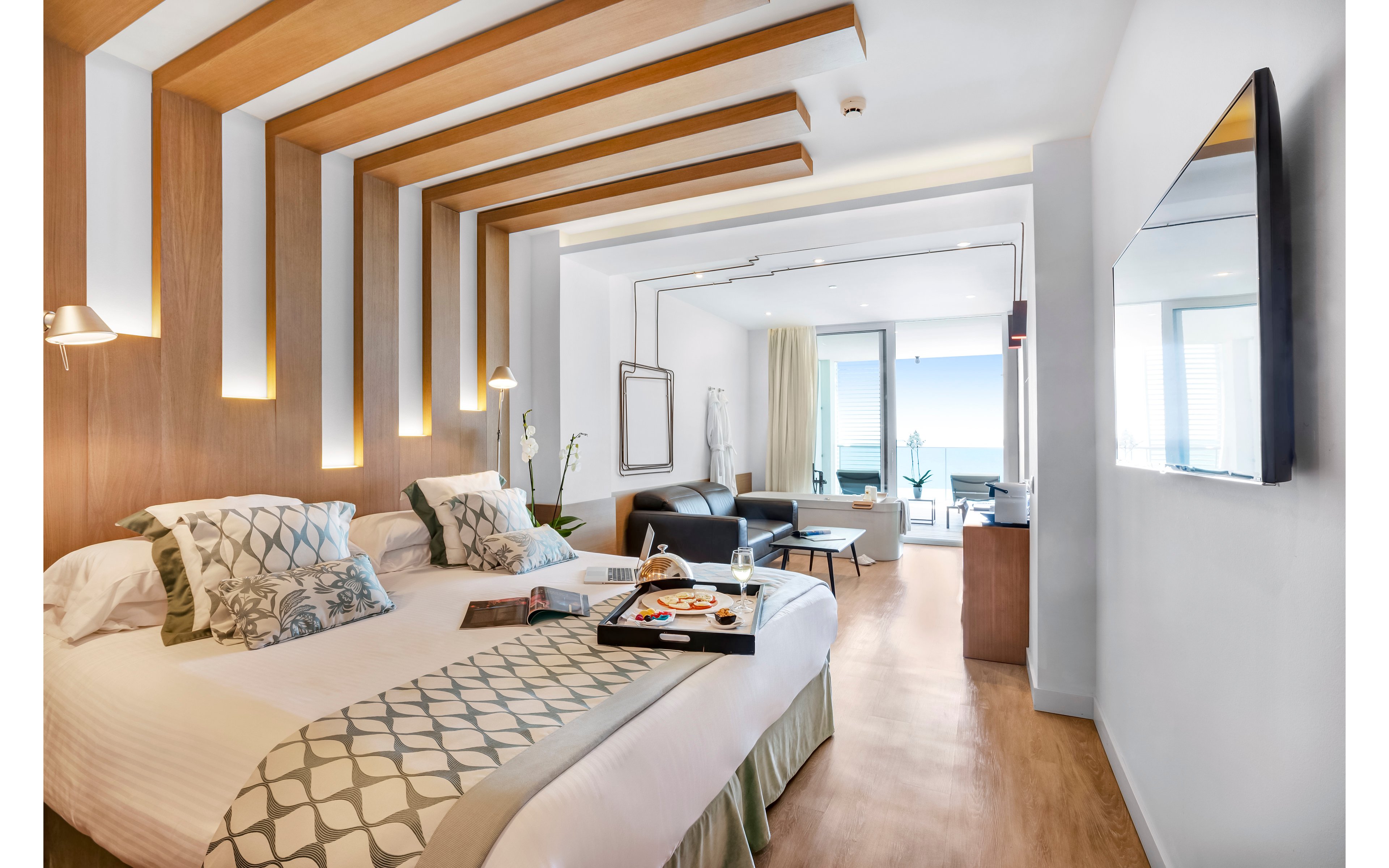 Hotel Pure Salt Garonda