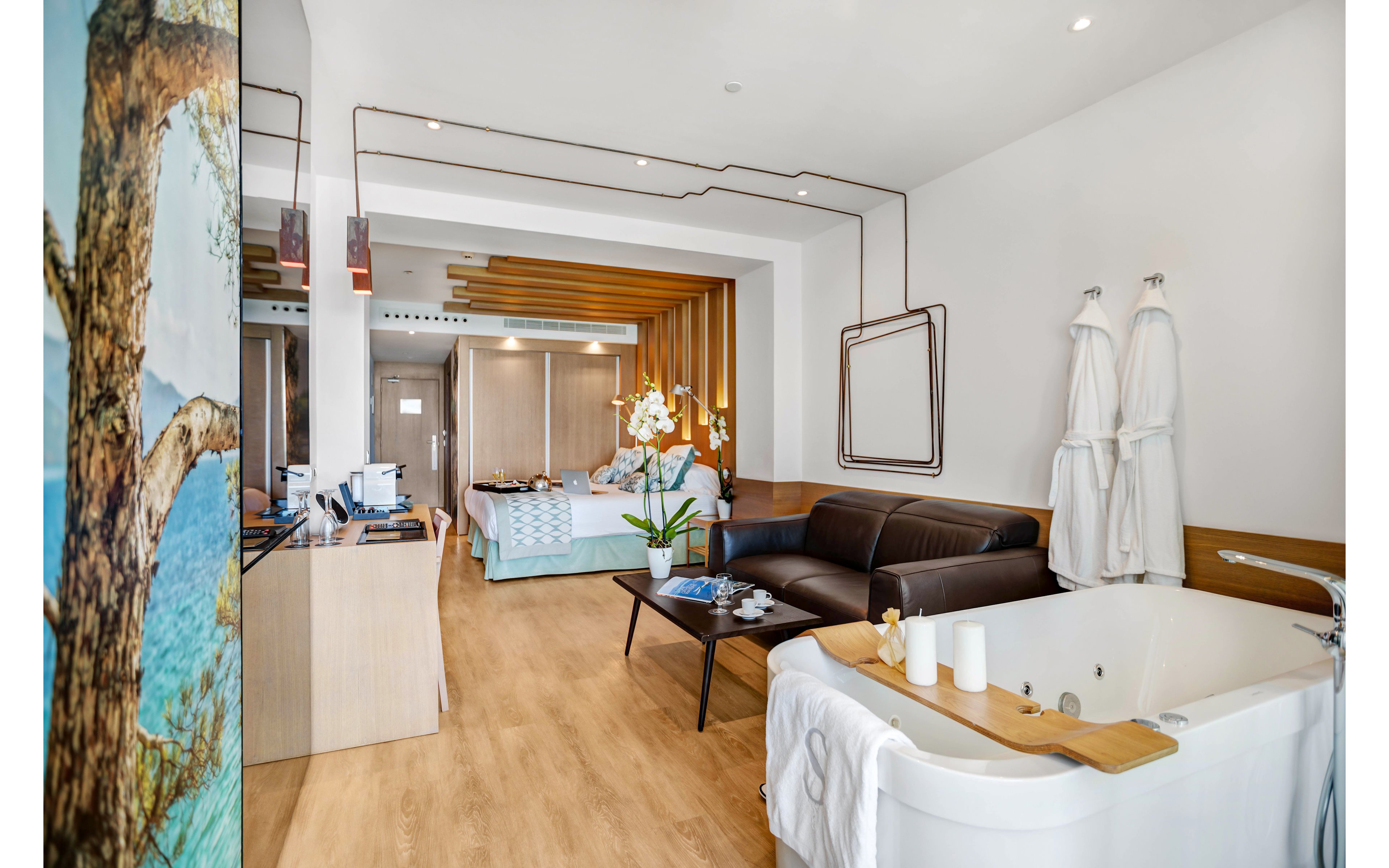 Hotel Pure Salt Garonda