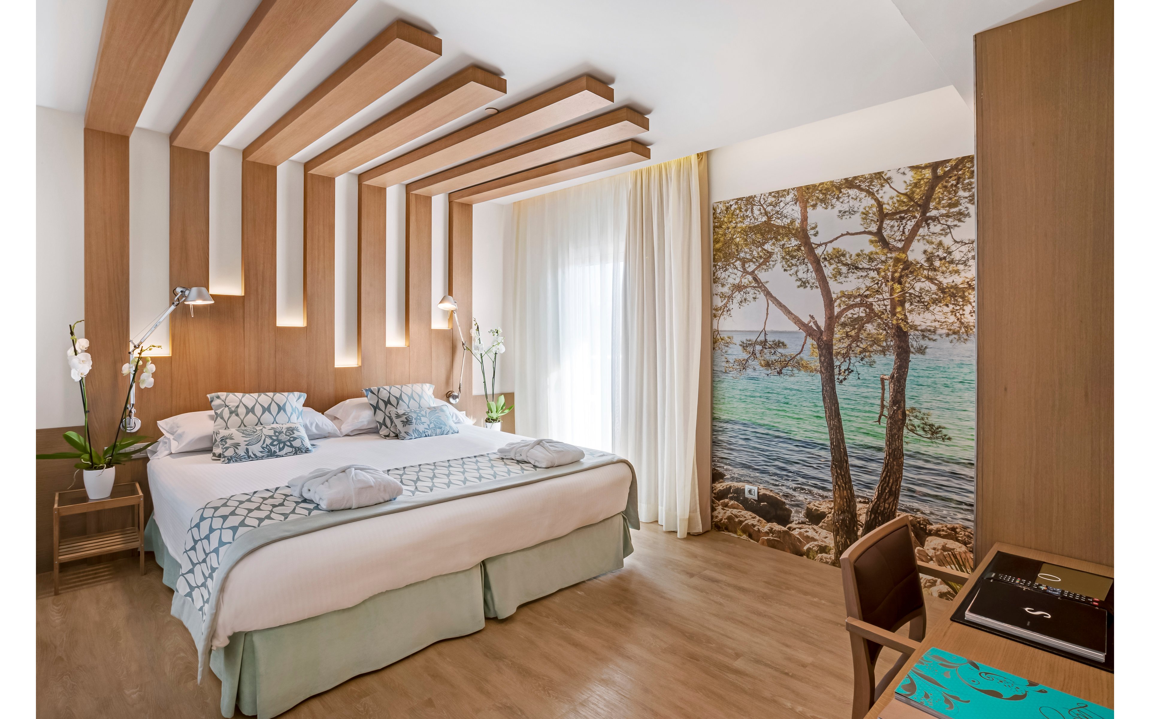 Hotel Pure Salt Garonda