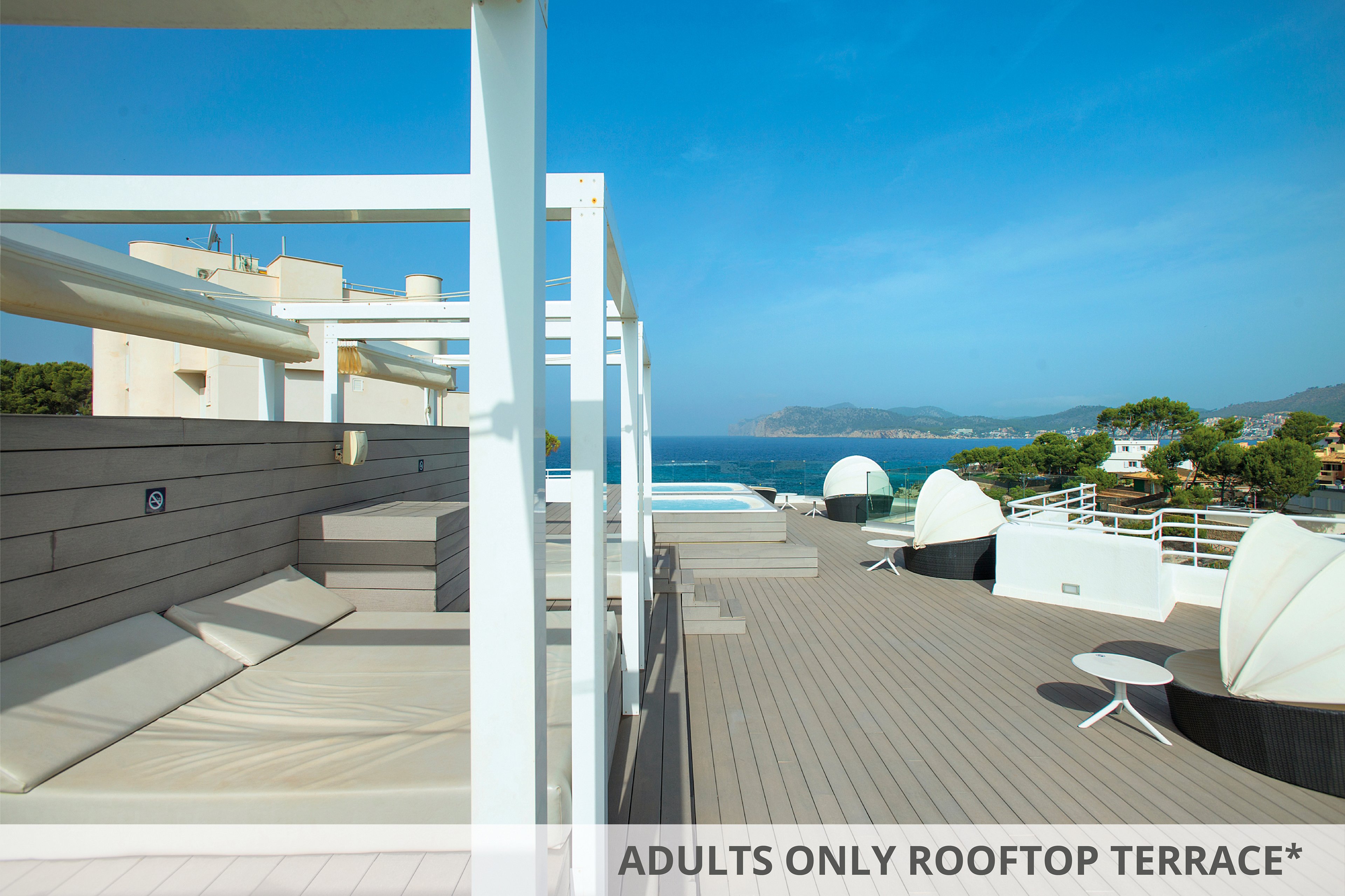 FERGUS Style Cala Blanca Suites