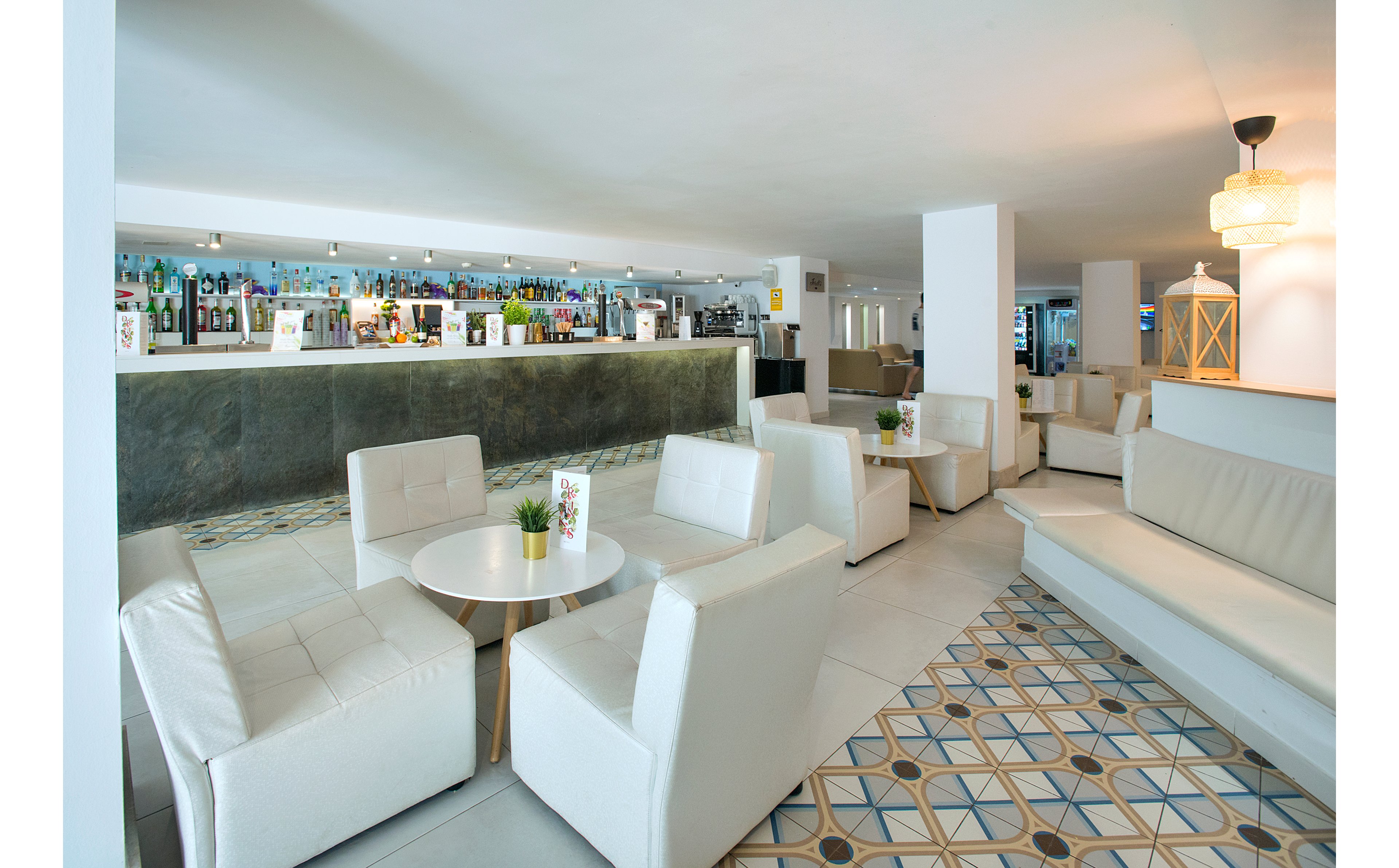 FERGUS Style Cala Blanca Suites