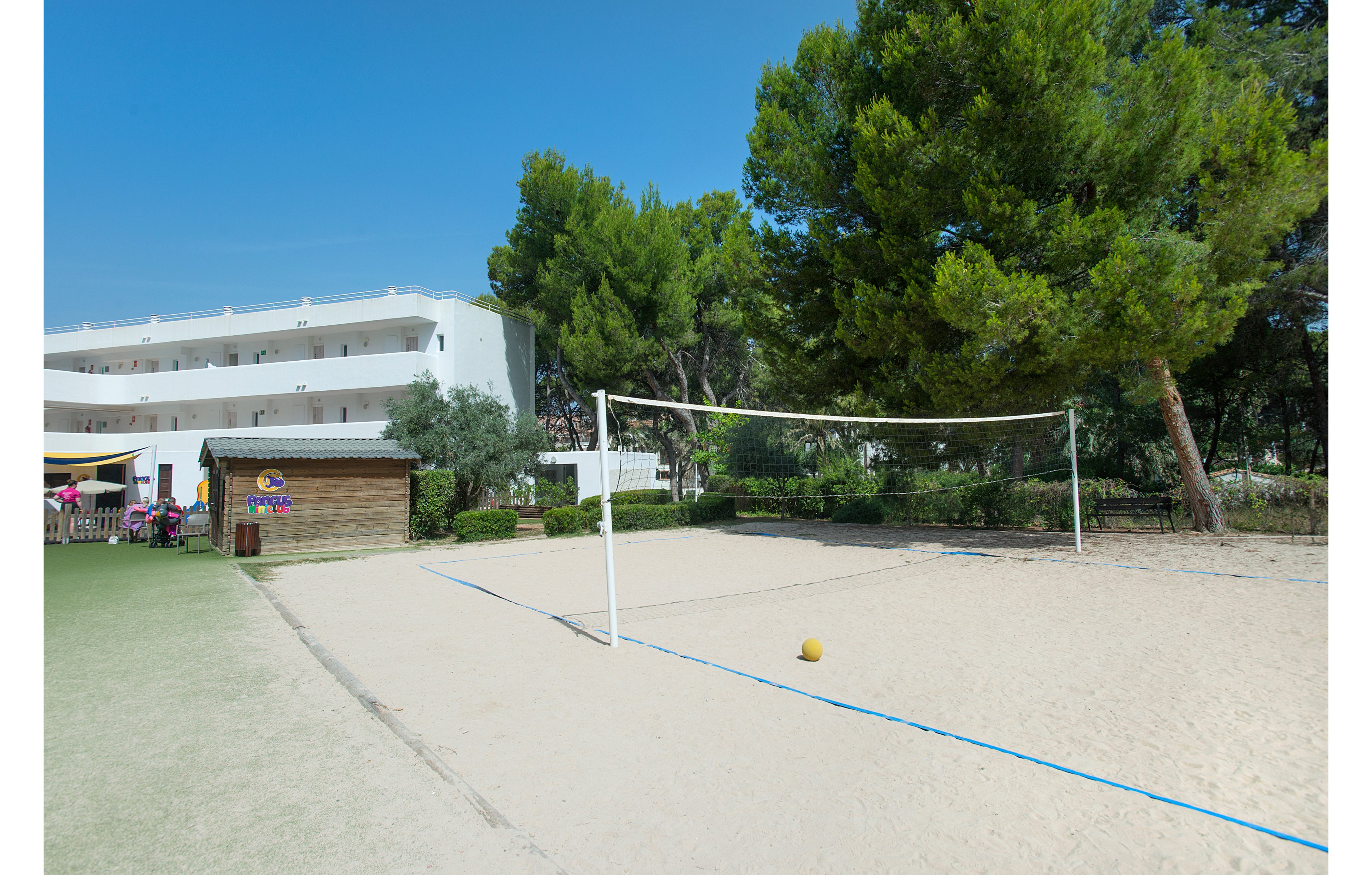 FERGUS Style Cala Blanca Suites