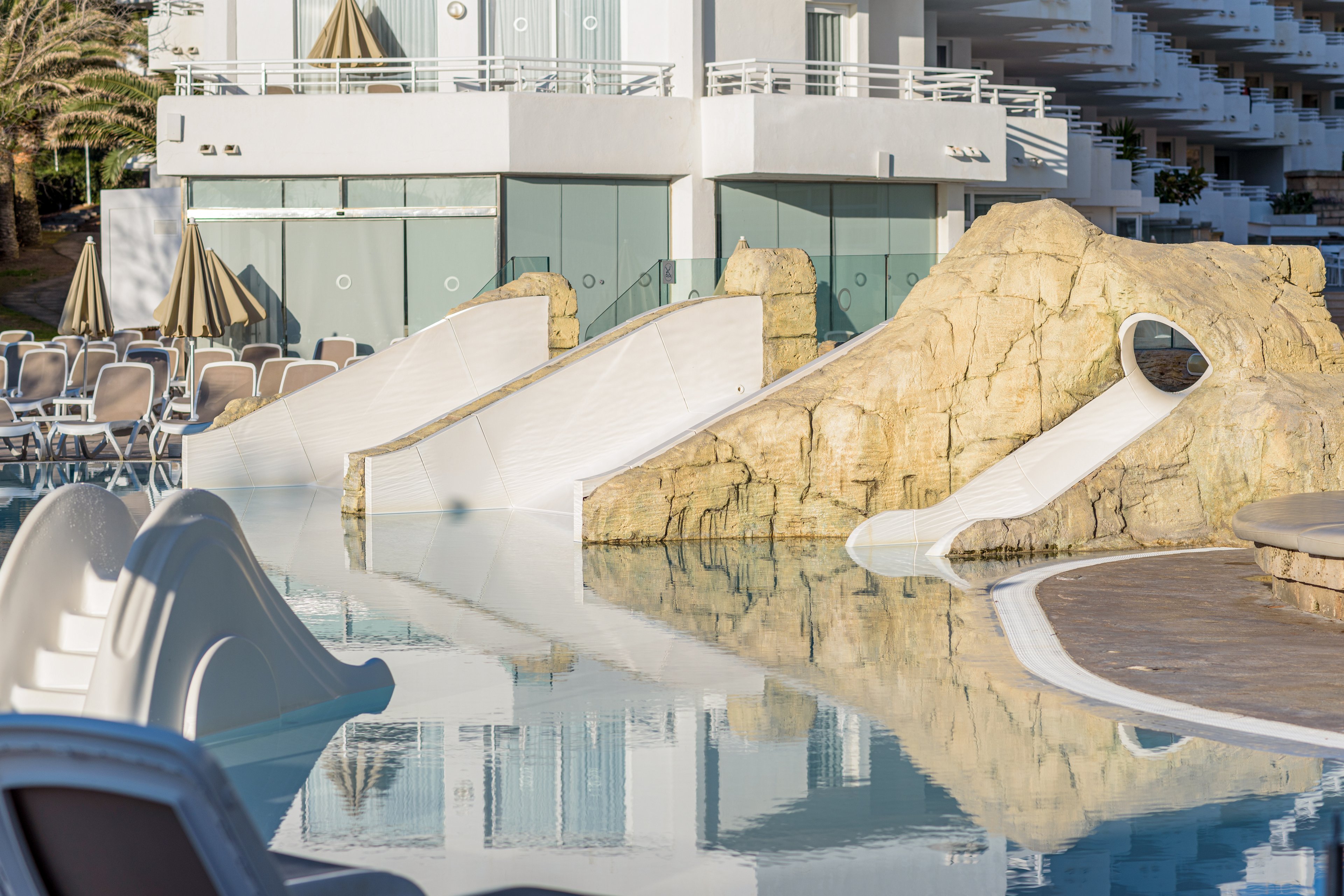 FERGUS Style Cala Blanca Suites