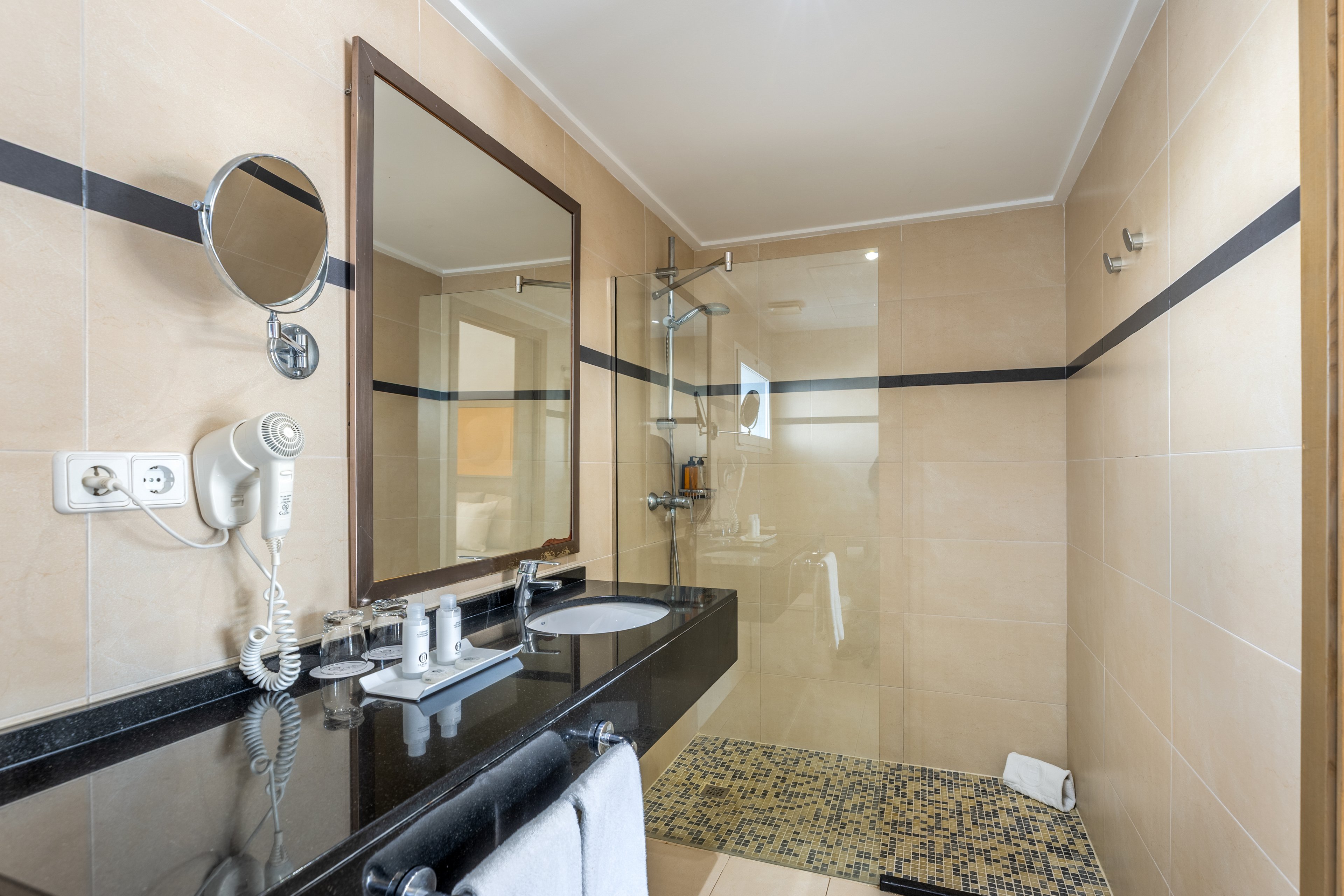 Hoposa Montelin Studios