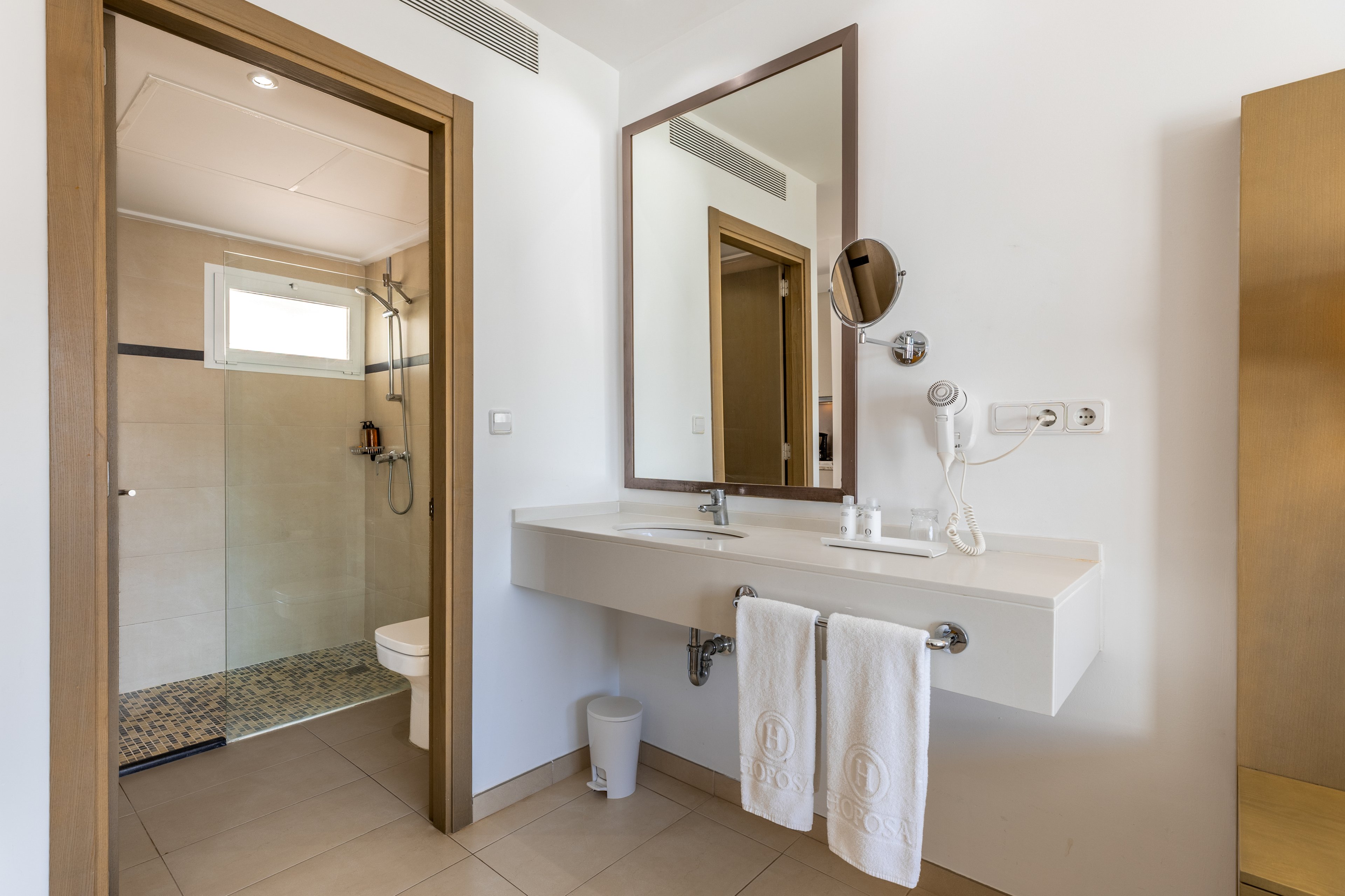 Hoposa Montelin Studios