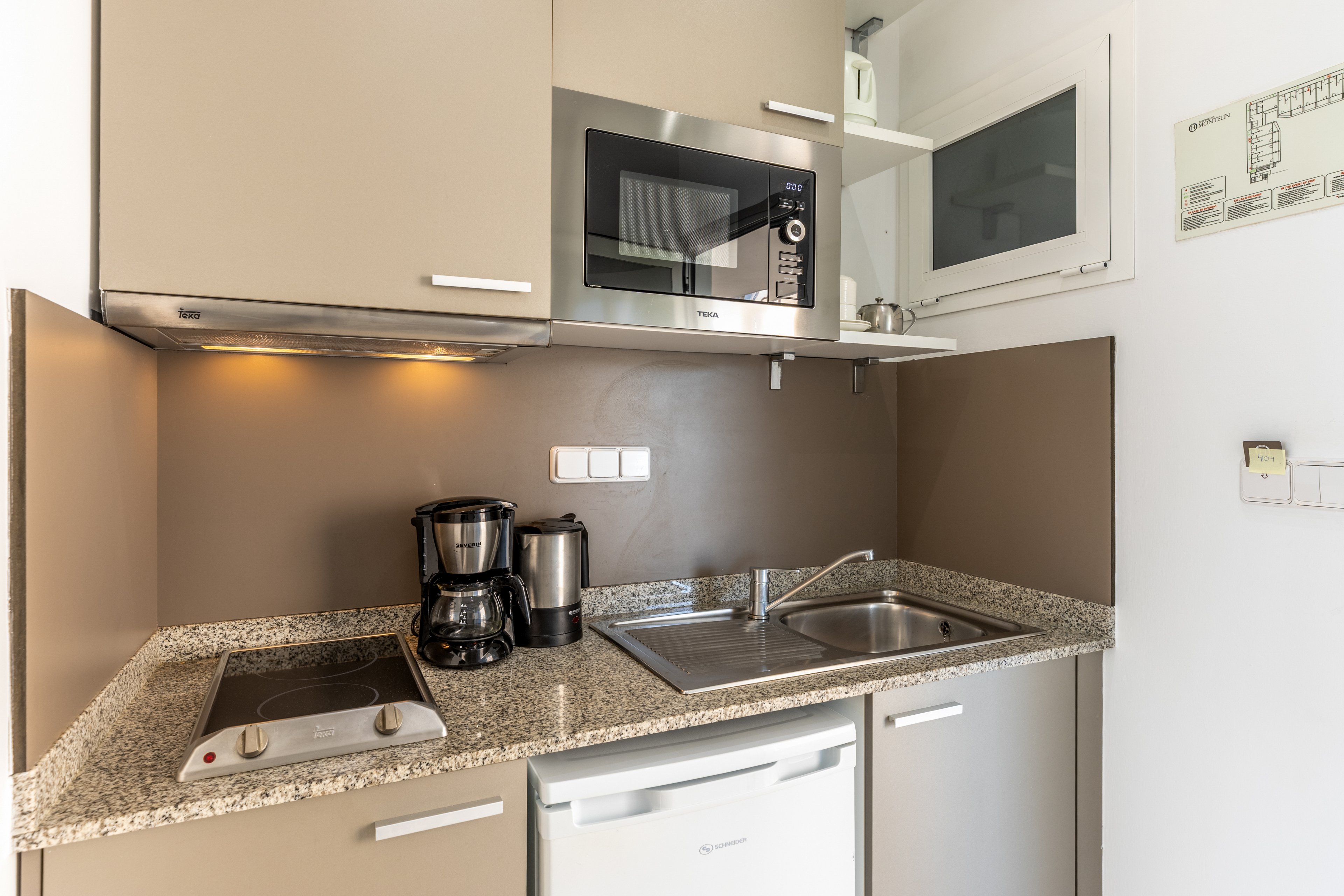 Hoposa Montelin Studios