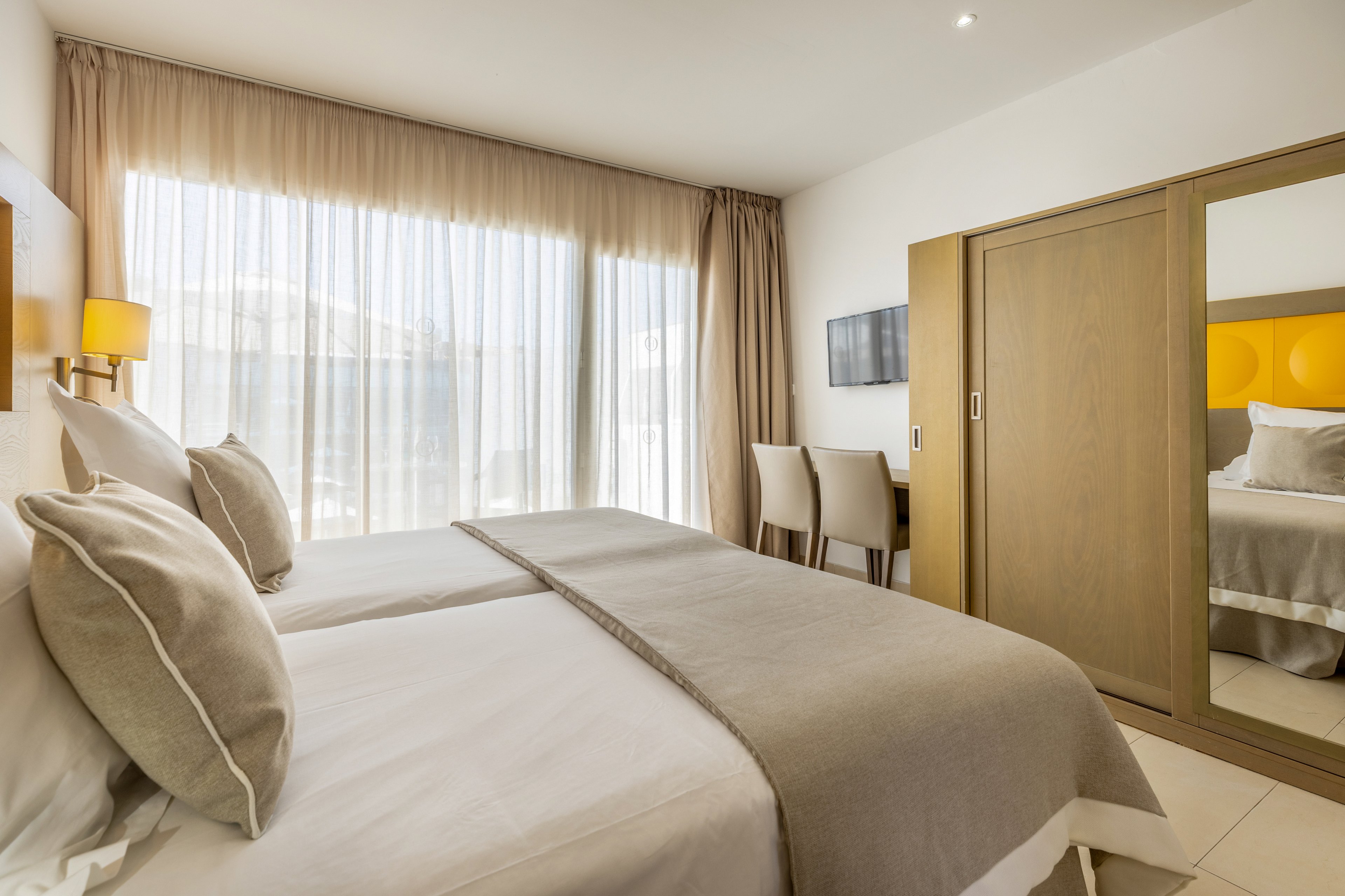 Hoposa Montelin Studios