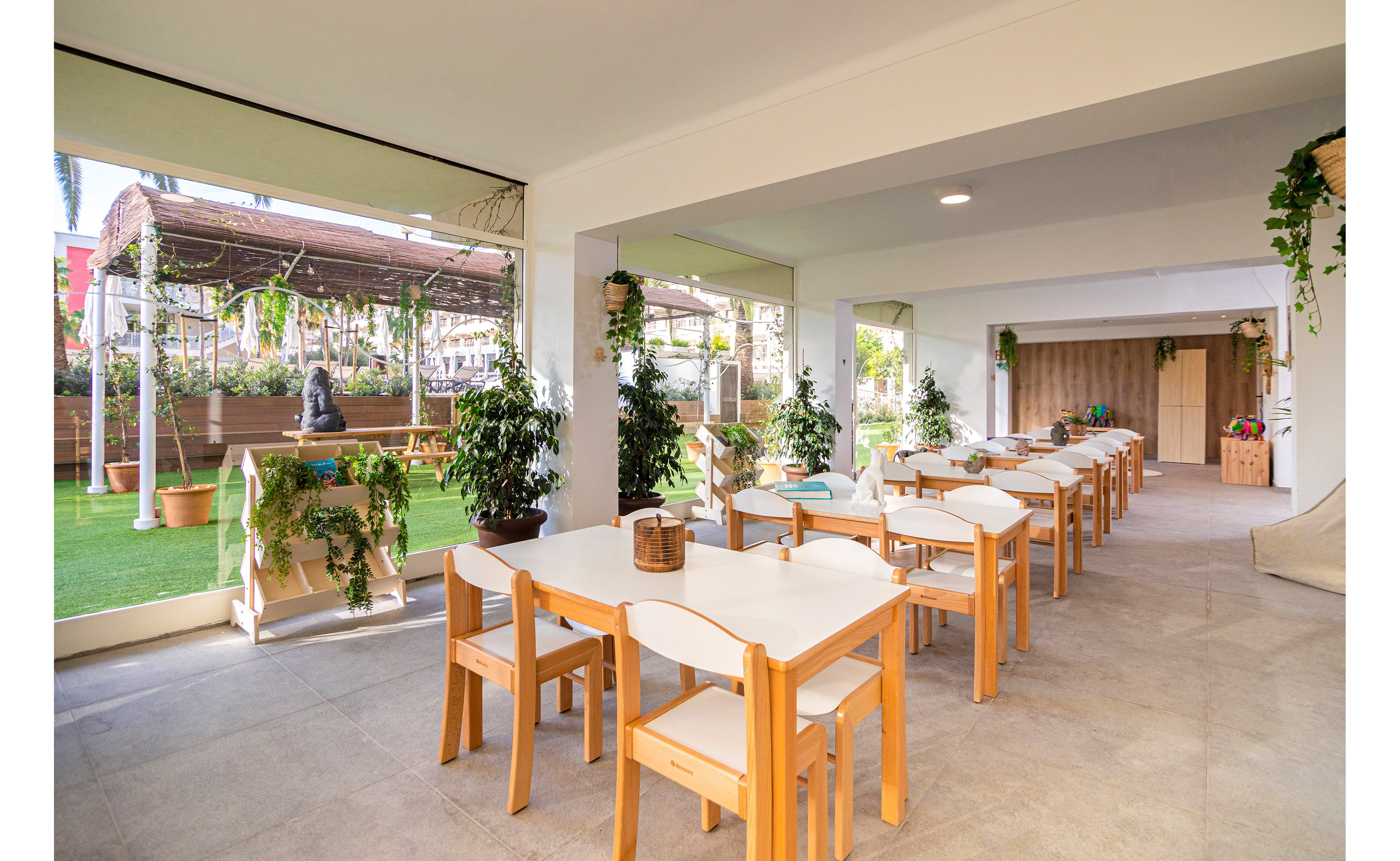 Innside by Melia Alcudia