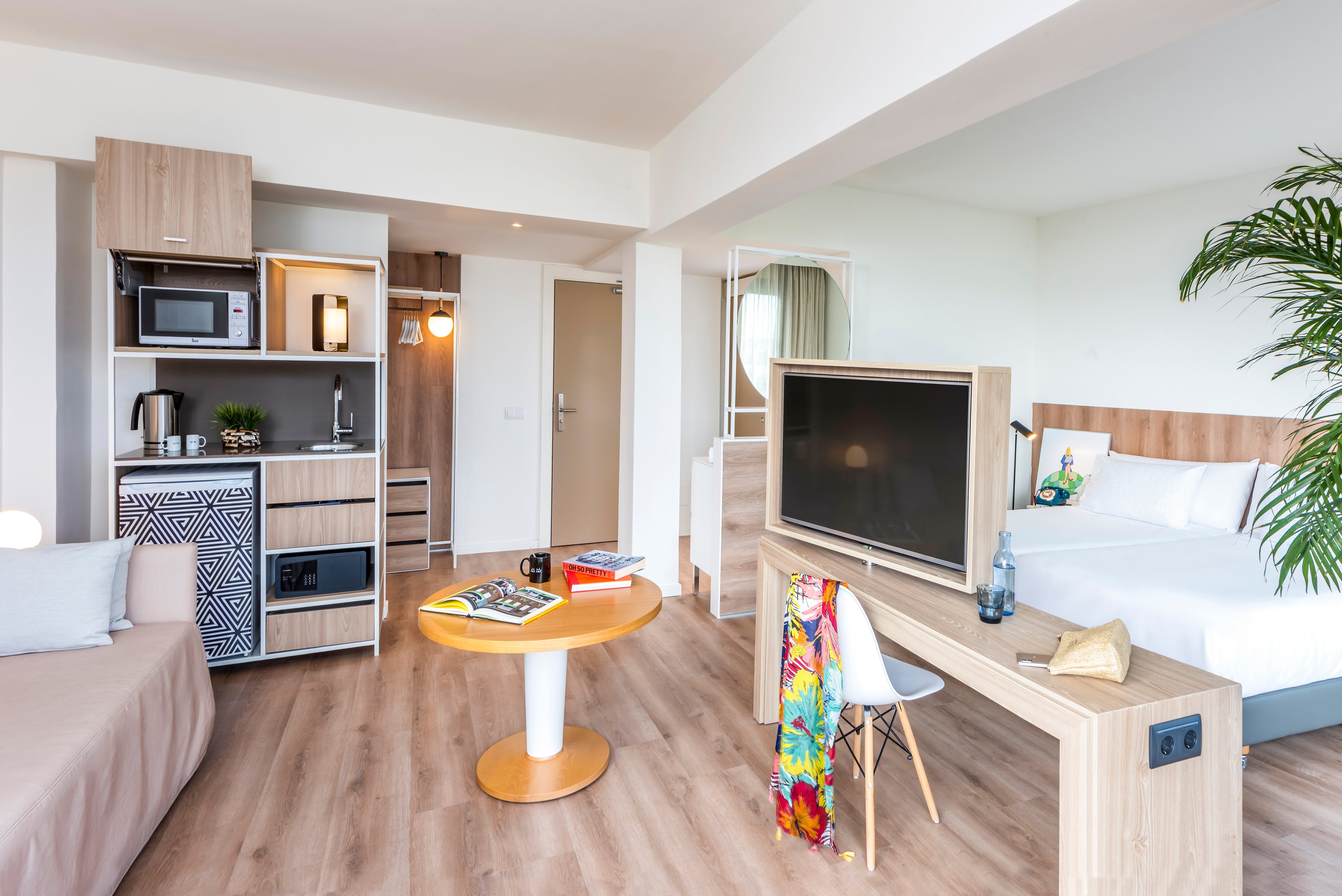 Innside by Melia Alcudia