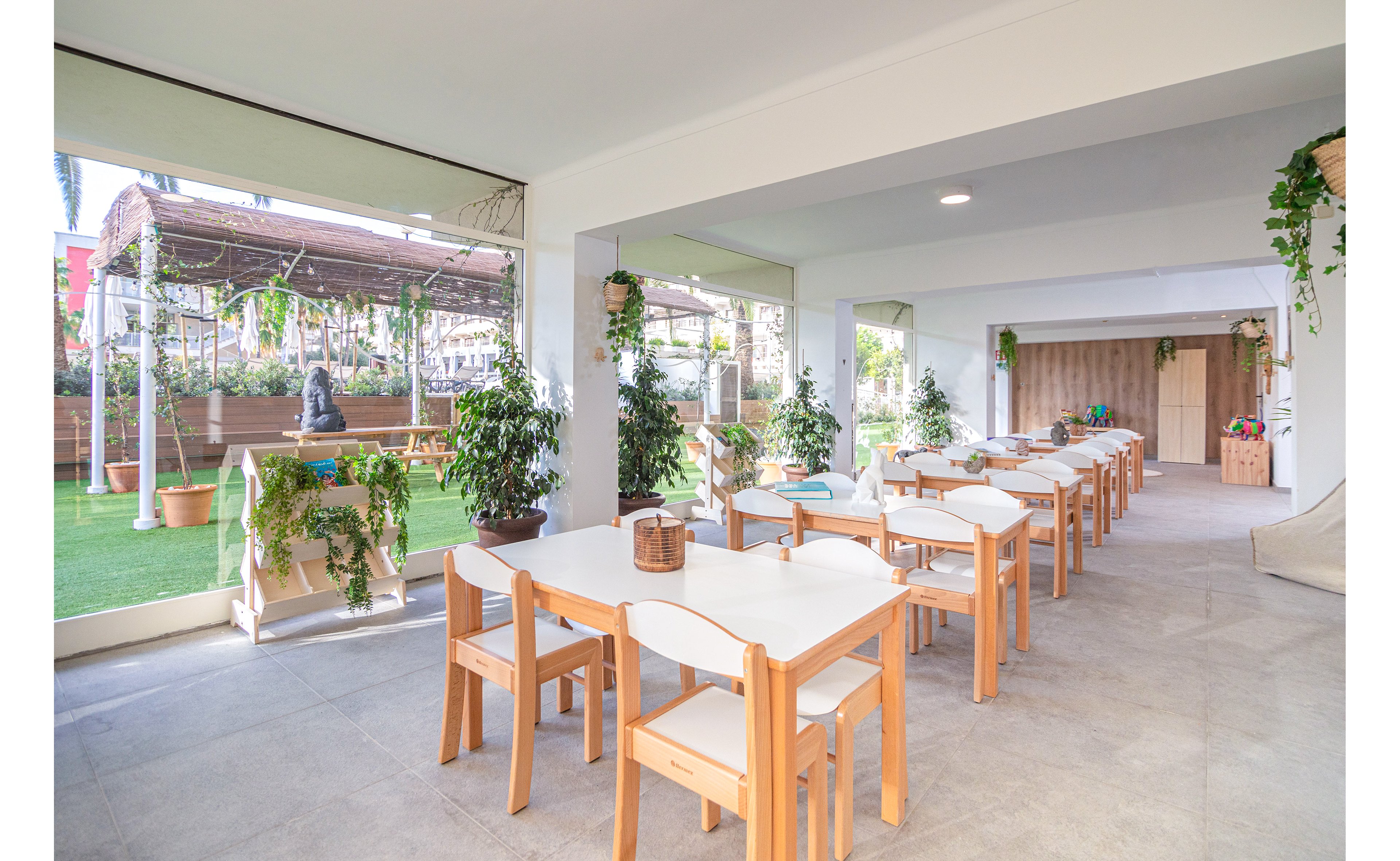 Innside by Melia Alcudia