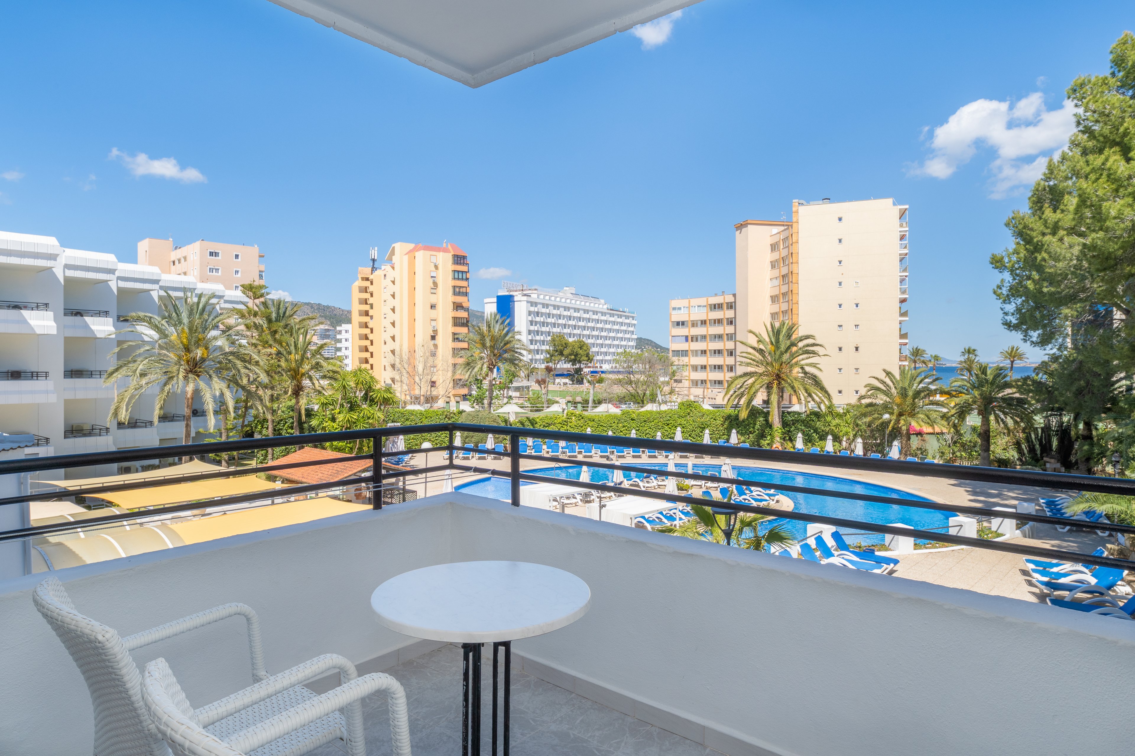 Sol Lunamar Palmanova Apartments