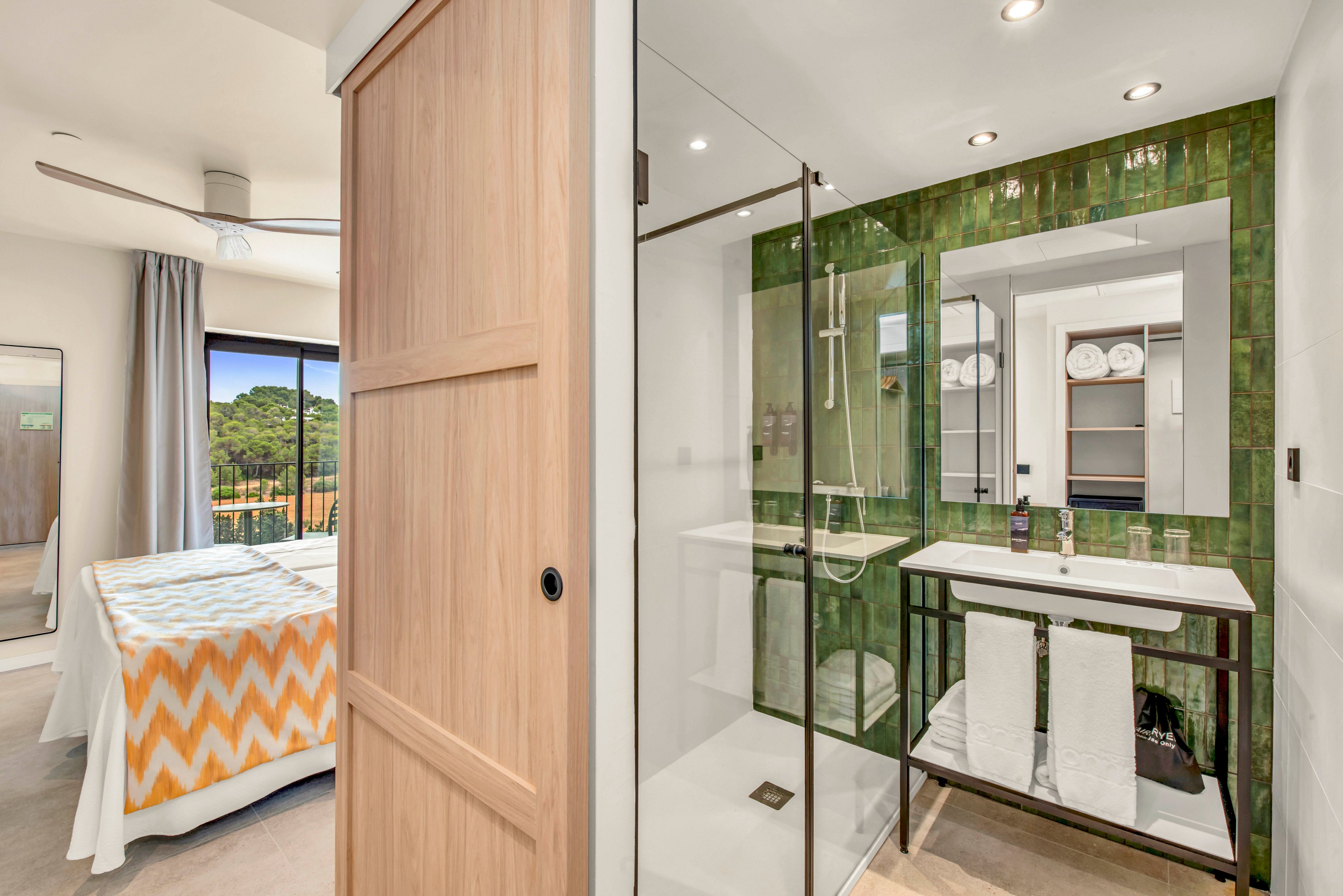 Tangerine by Honne Hotels