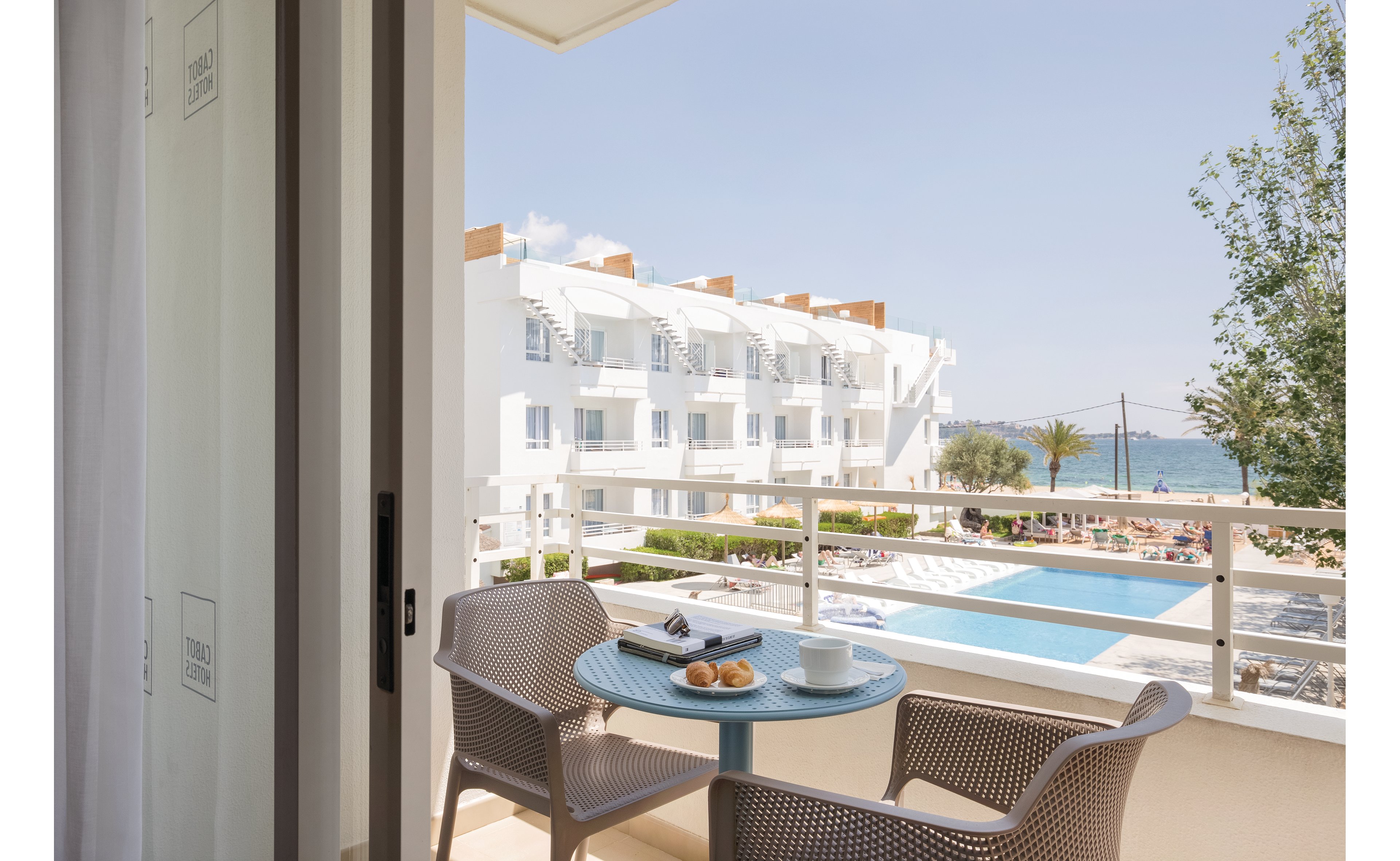 Hobby Club Apartments