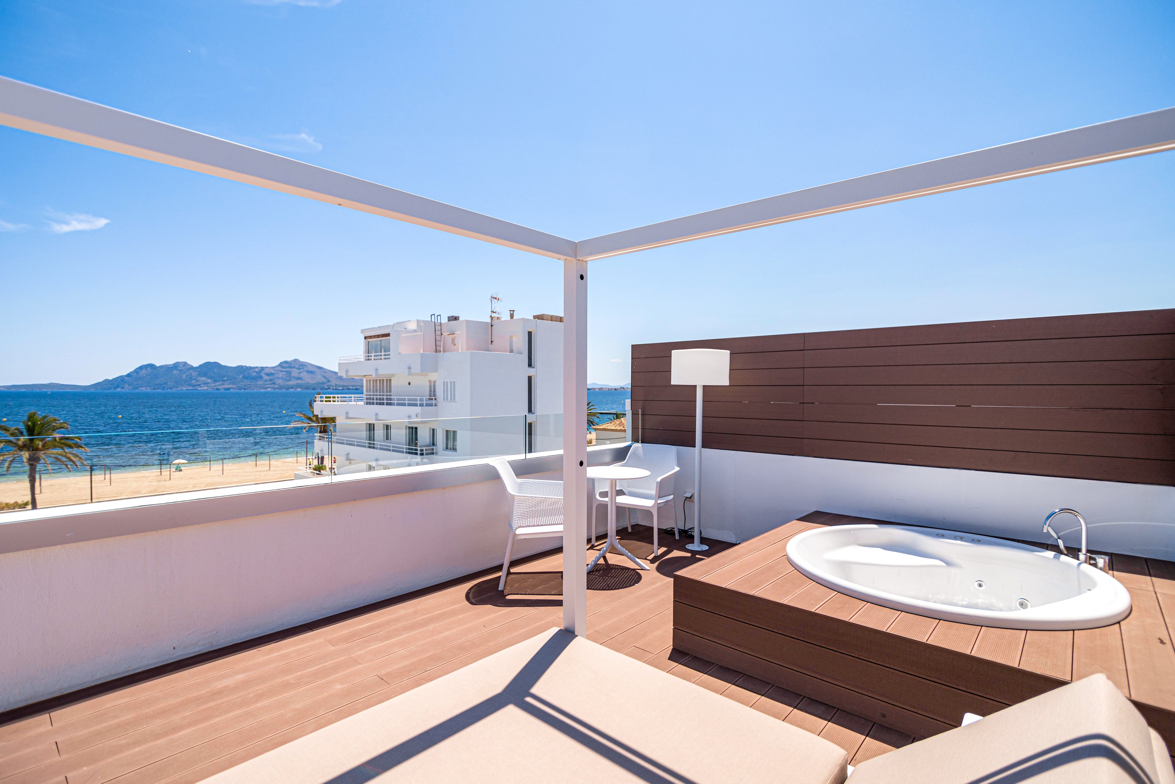 Hobby Club Apartments