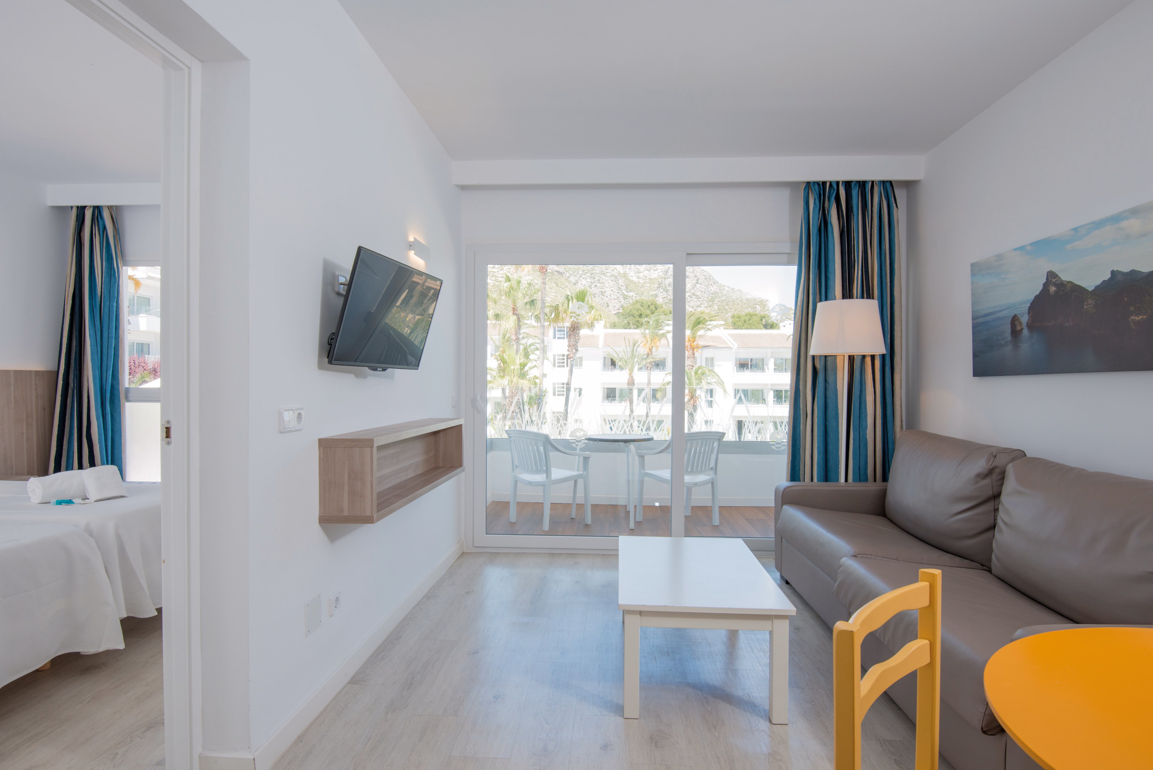 Puerto Azul Suite Hotel