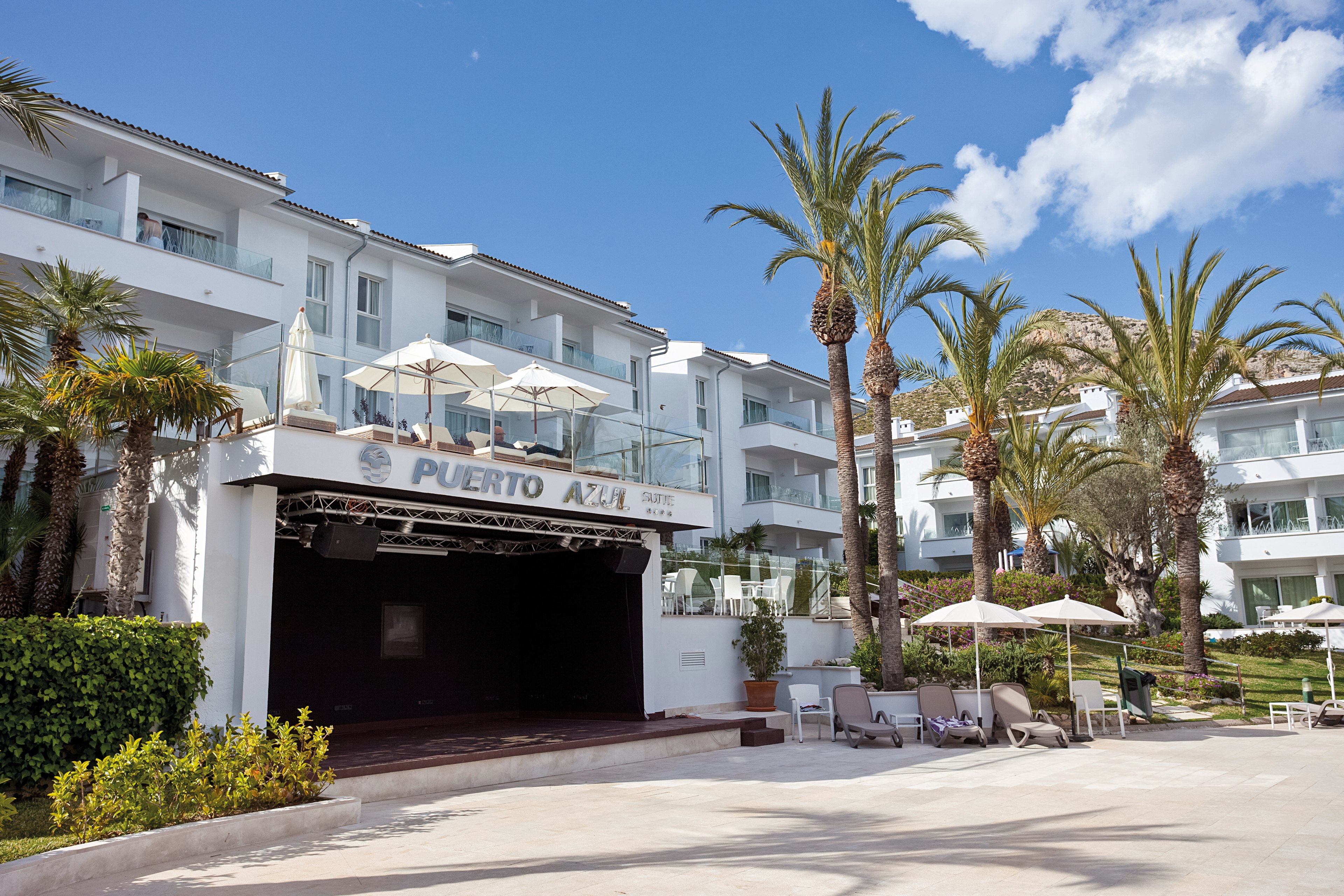 Puerto Azul Suite Hotel