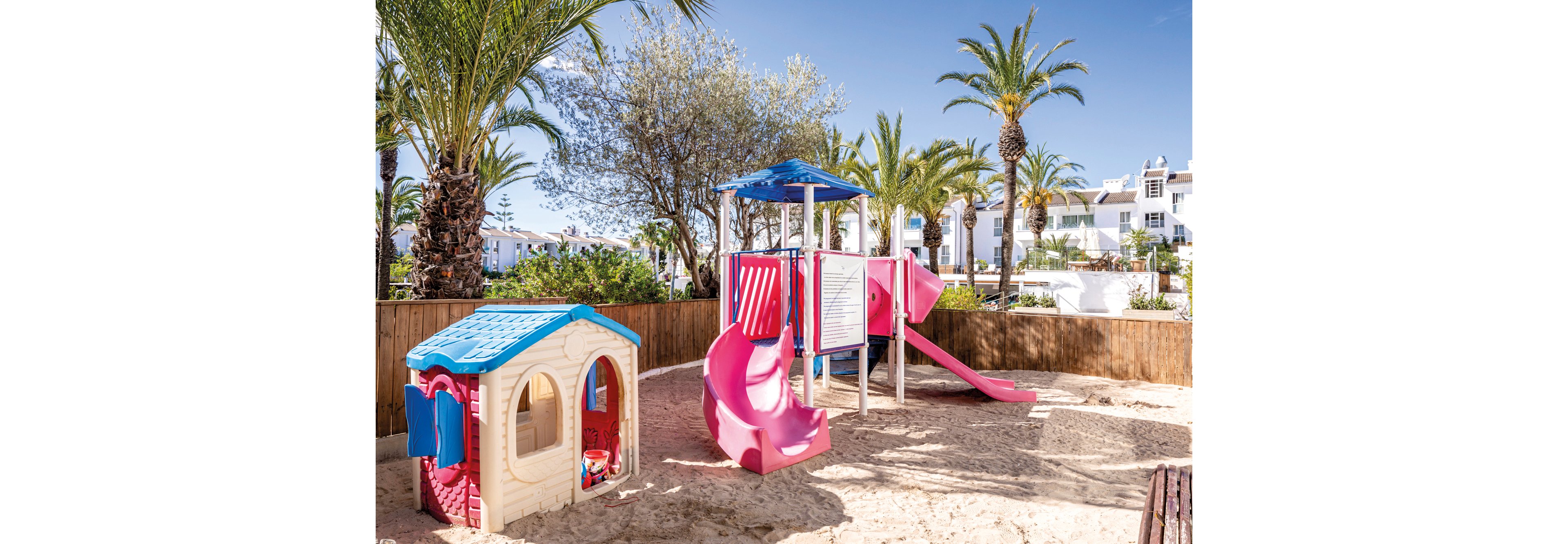 Puerto Azul Suite Hotel