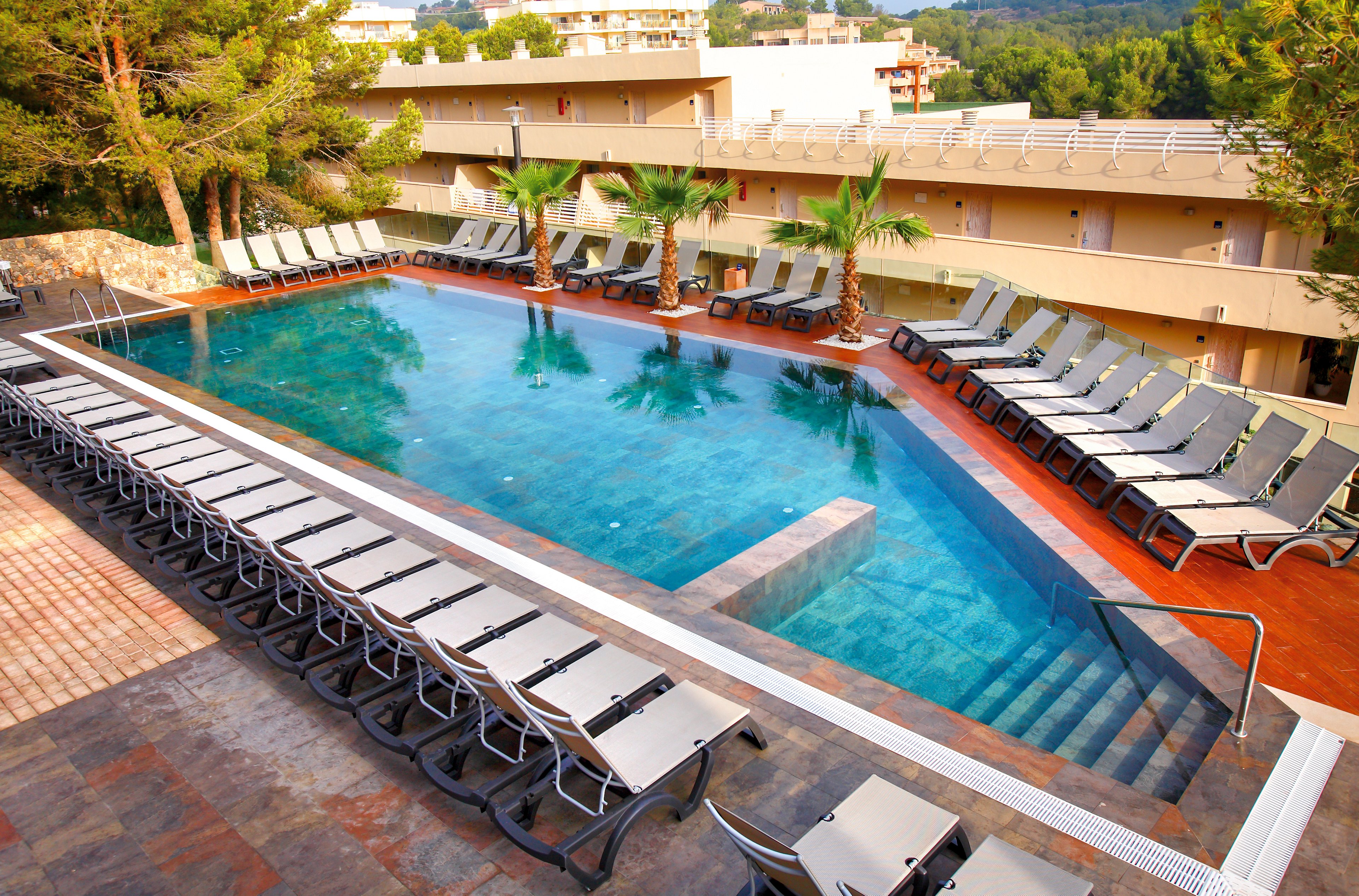 Occidental Cala Vinas