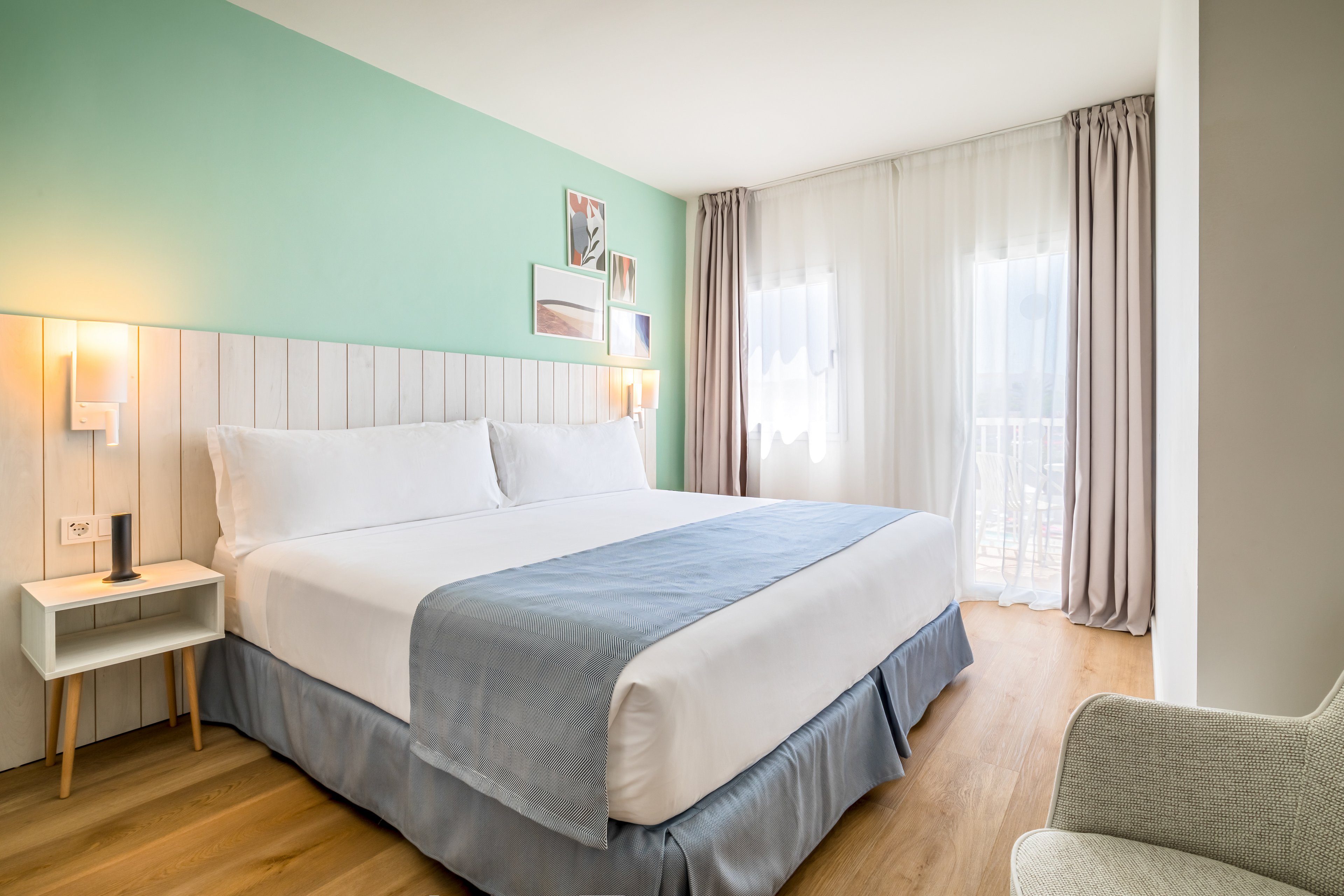 Barcelo Ponent Beach