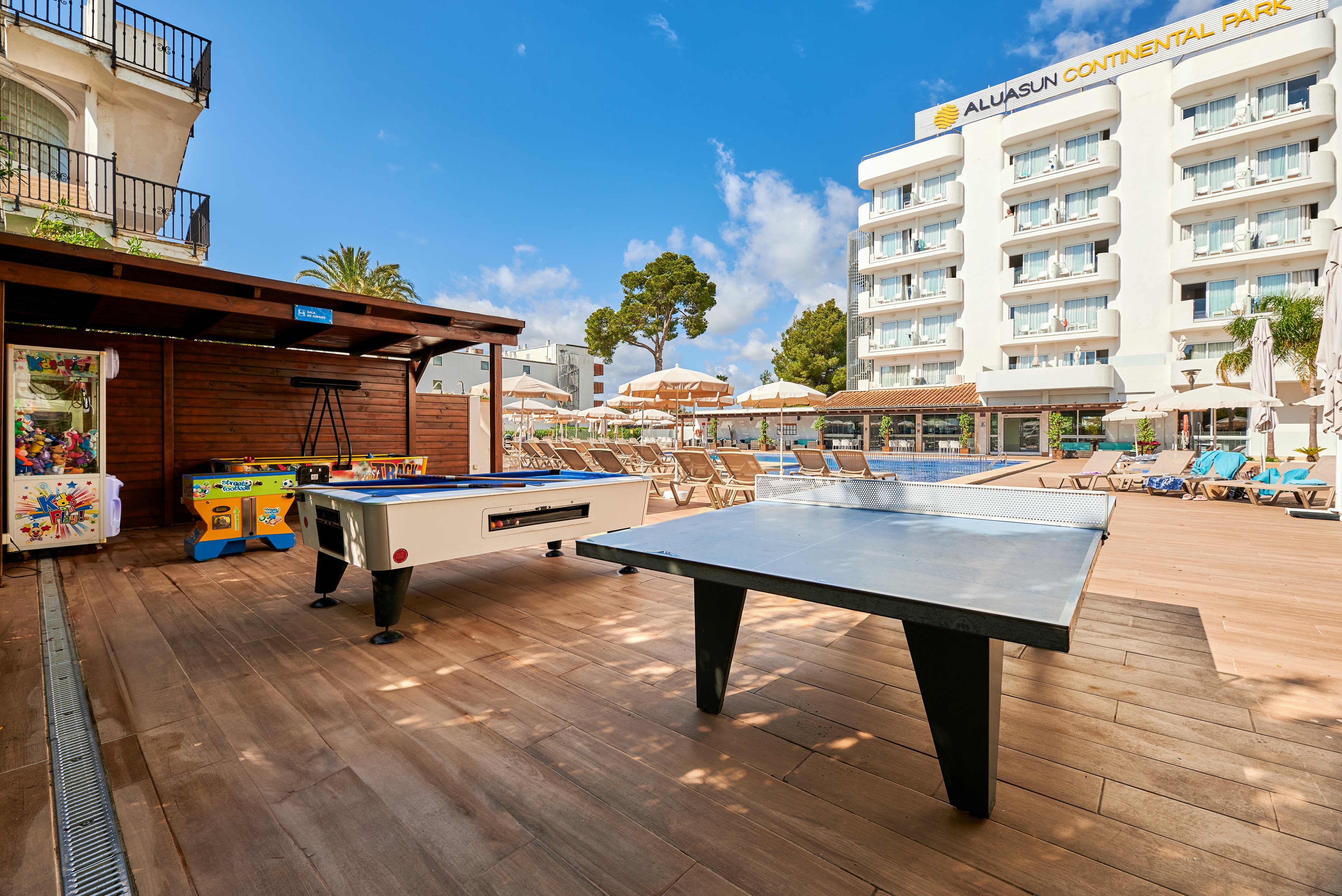AluaSun Continental Park