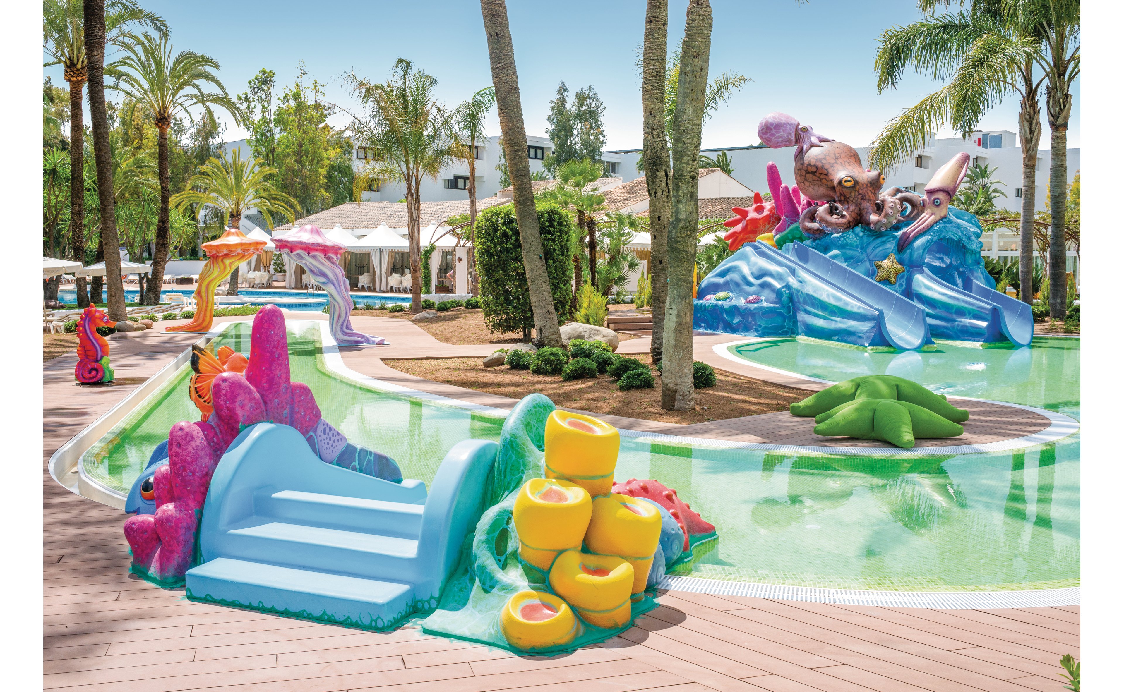 Iberostar Waves Ciudad Blanca