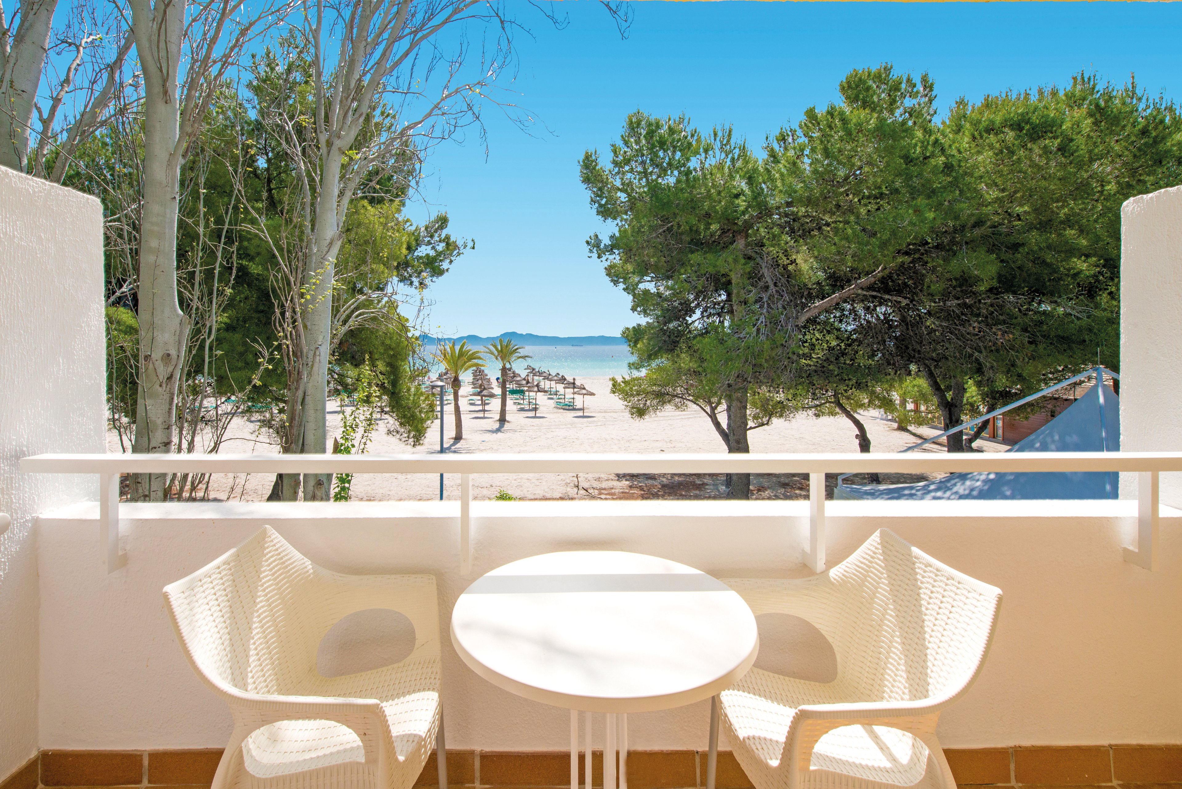 Iberostar Waves Ciudad Blanca