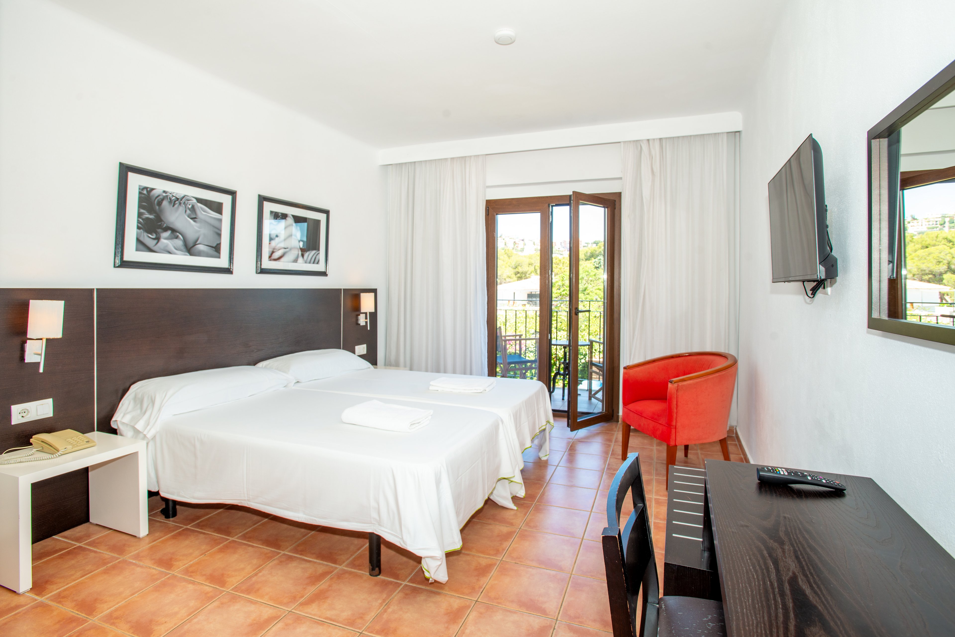 Hotel Navia Santa Ponsa formerly Bon Repos