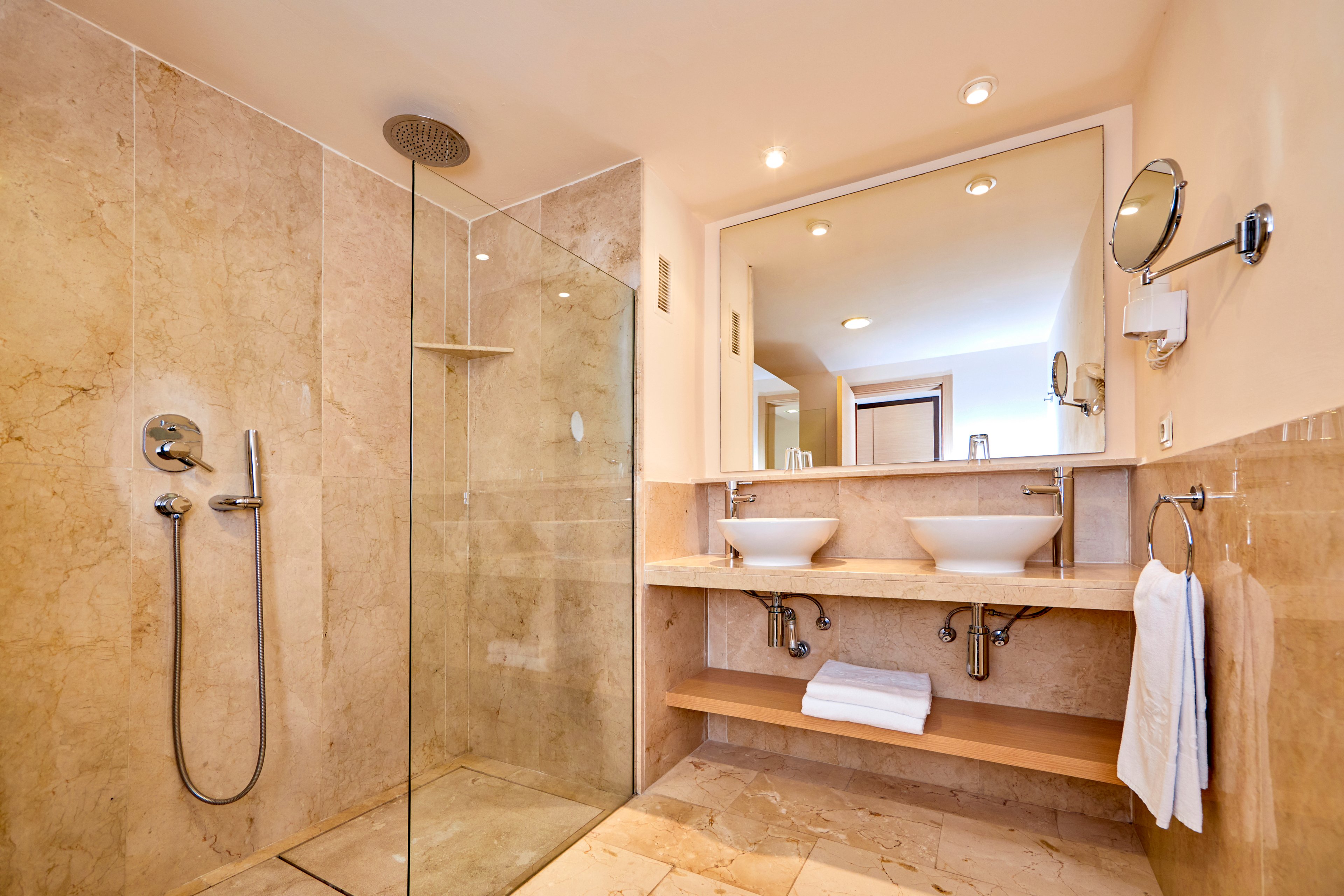 Zafiro Cala Mesquida