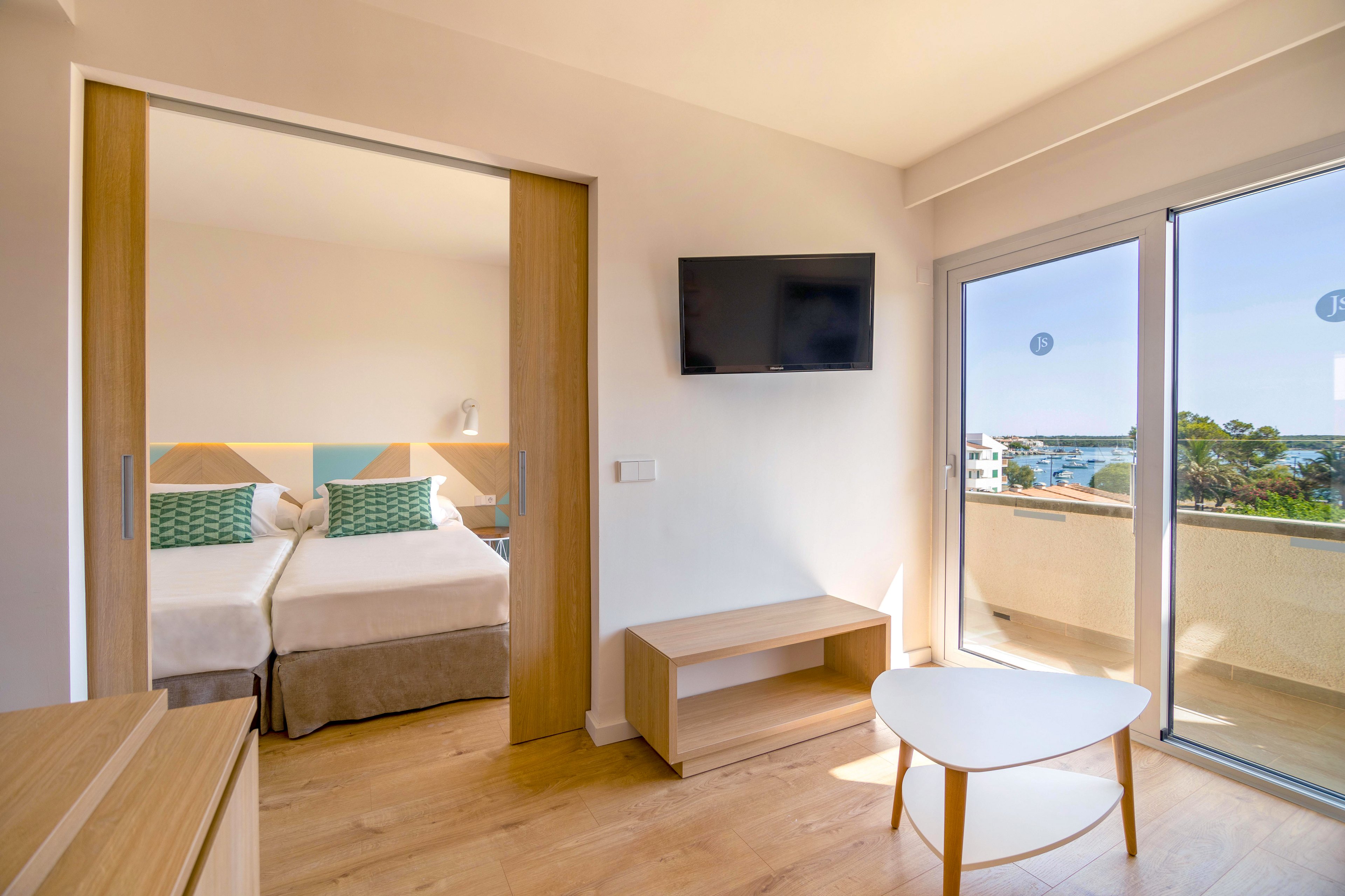 JS Portocolom Suites