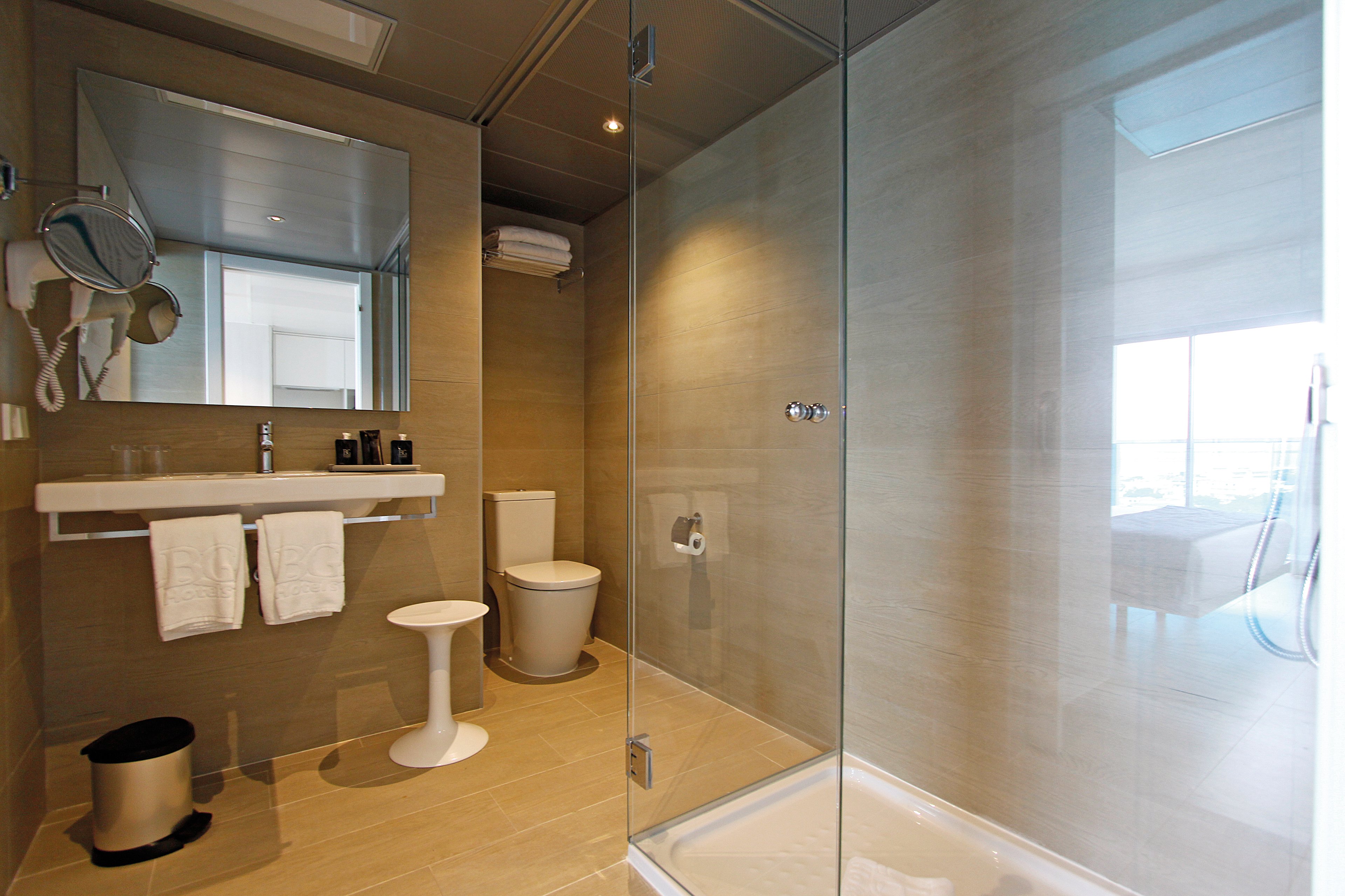 Tonga Tower Design Hotel and Suites