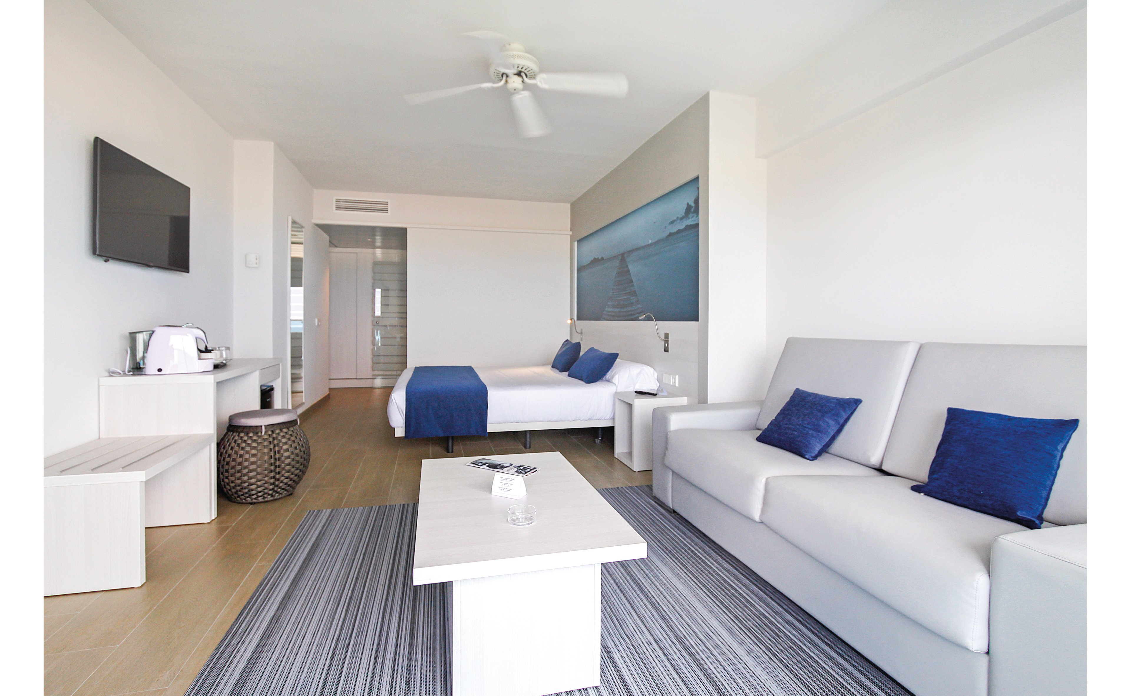 Tonga Tower Design Hotel and Suites