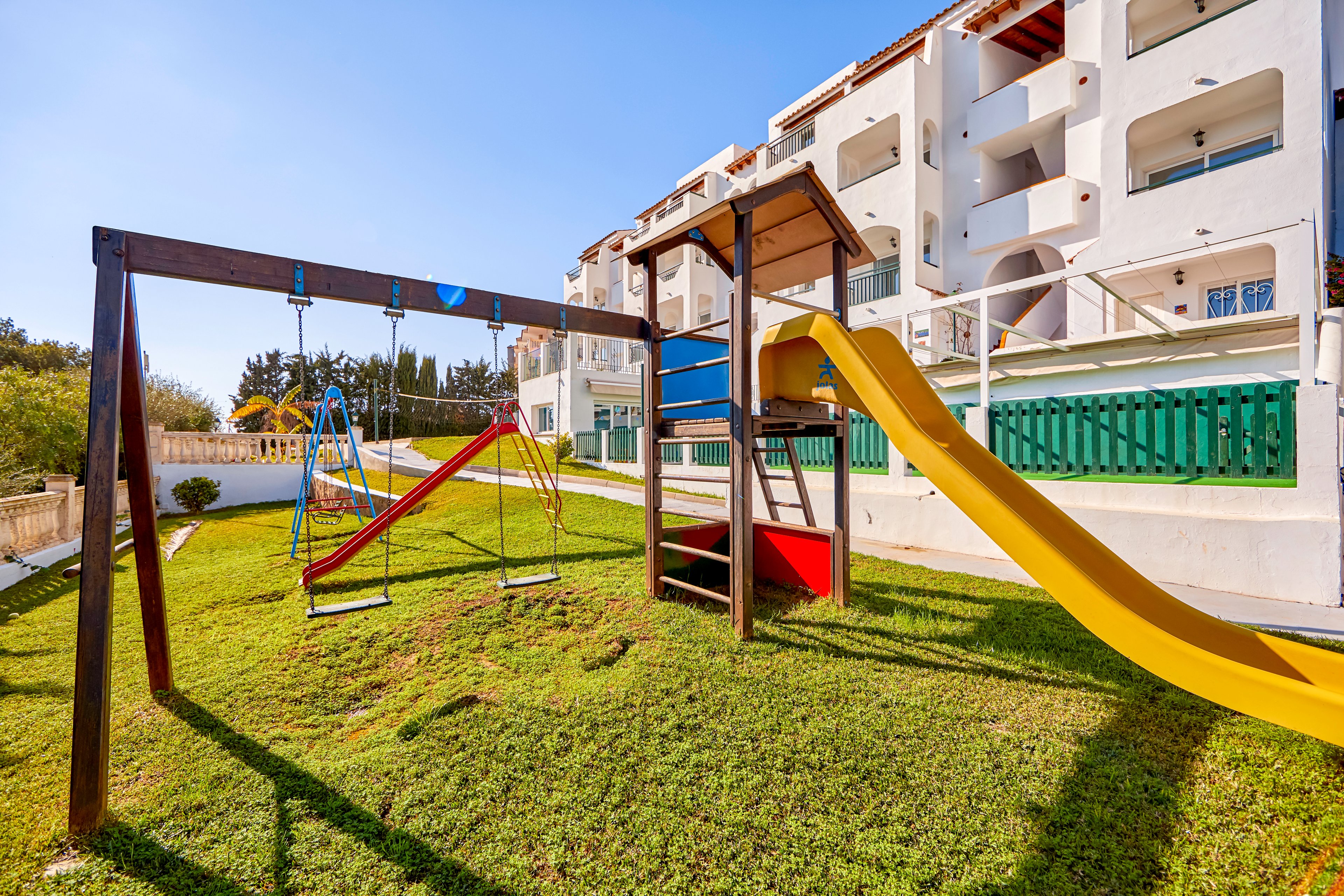 Holiday Center Apartments