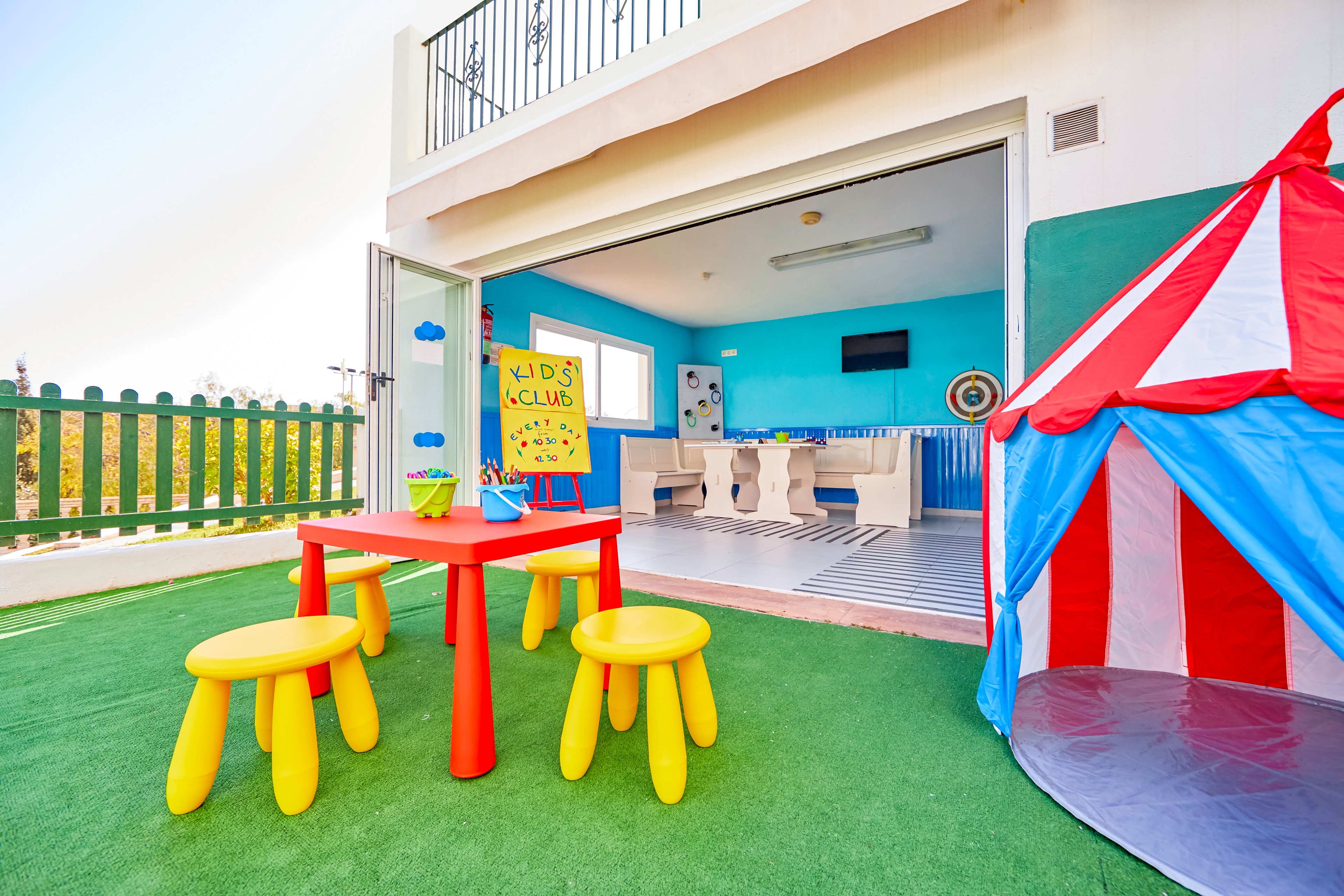 Holiday Center Apartments