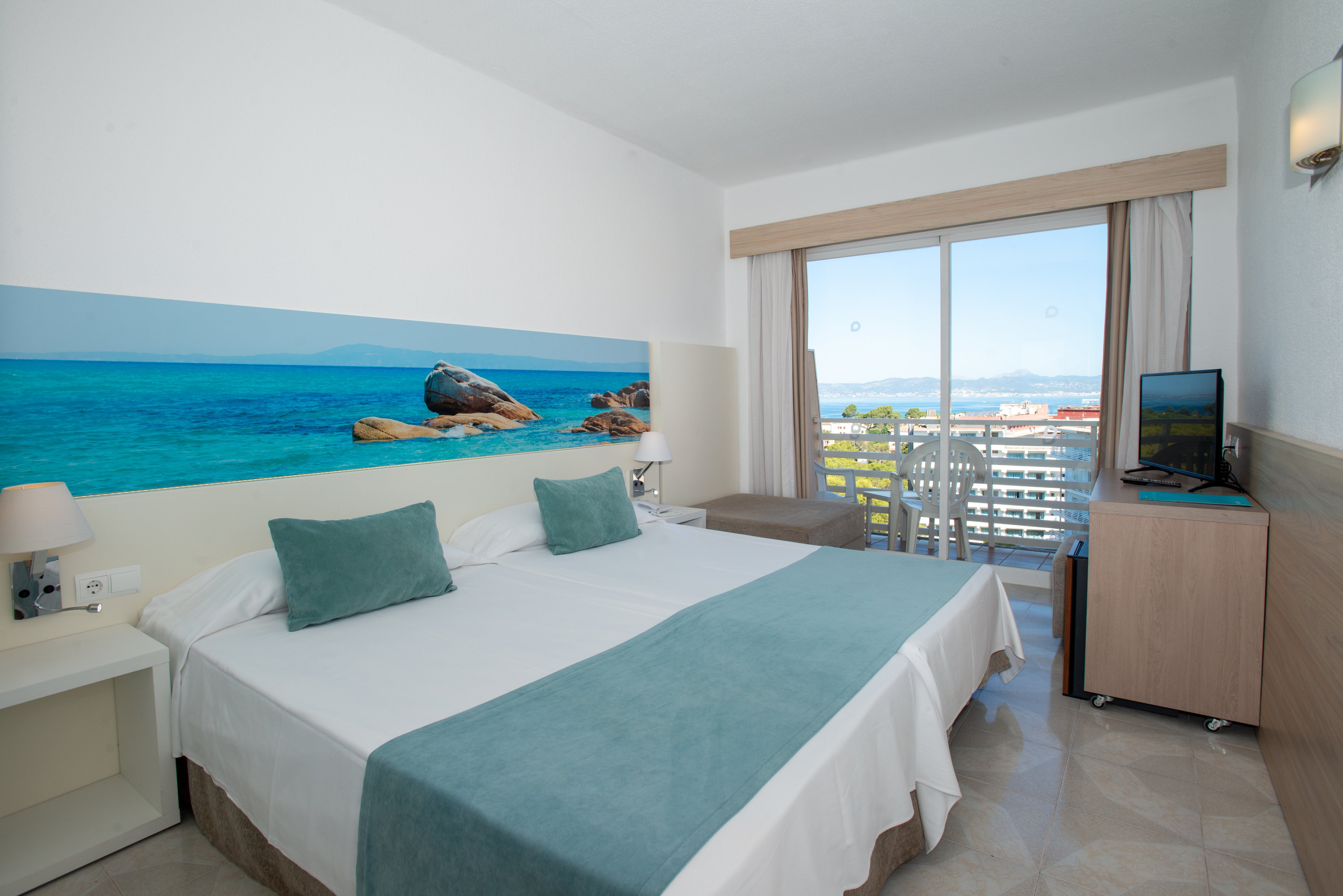 Azuline Hotel Bahamas