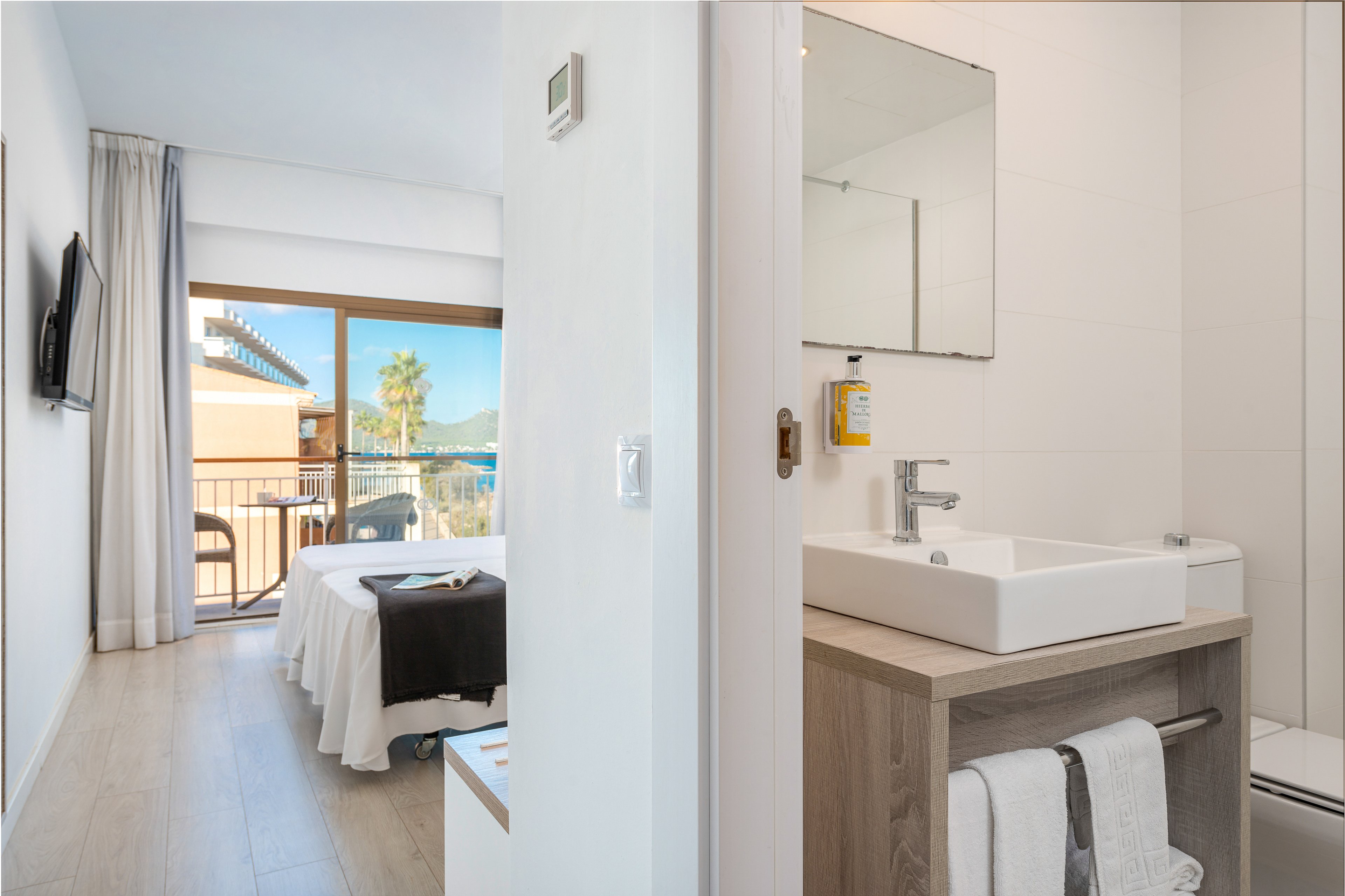 Hotel Atolon & Kaafu Beach Club