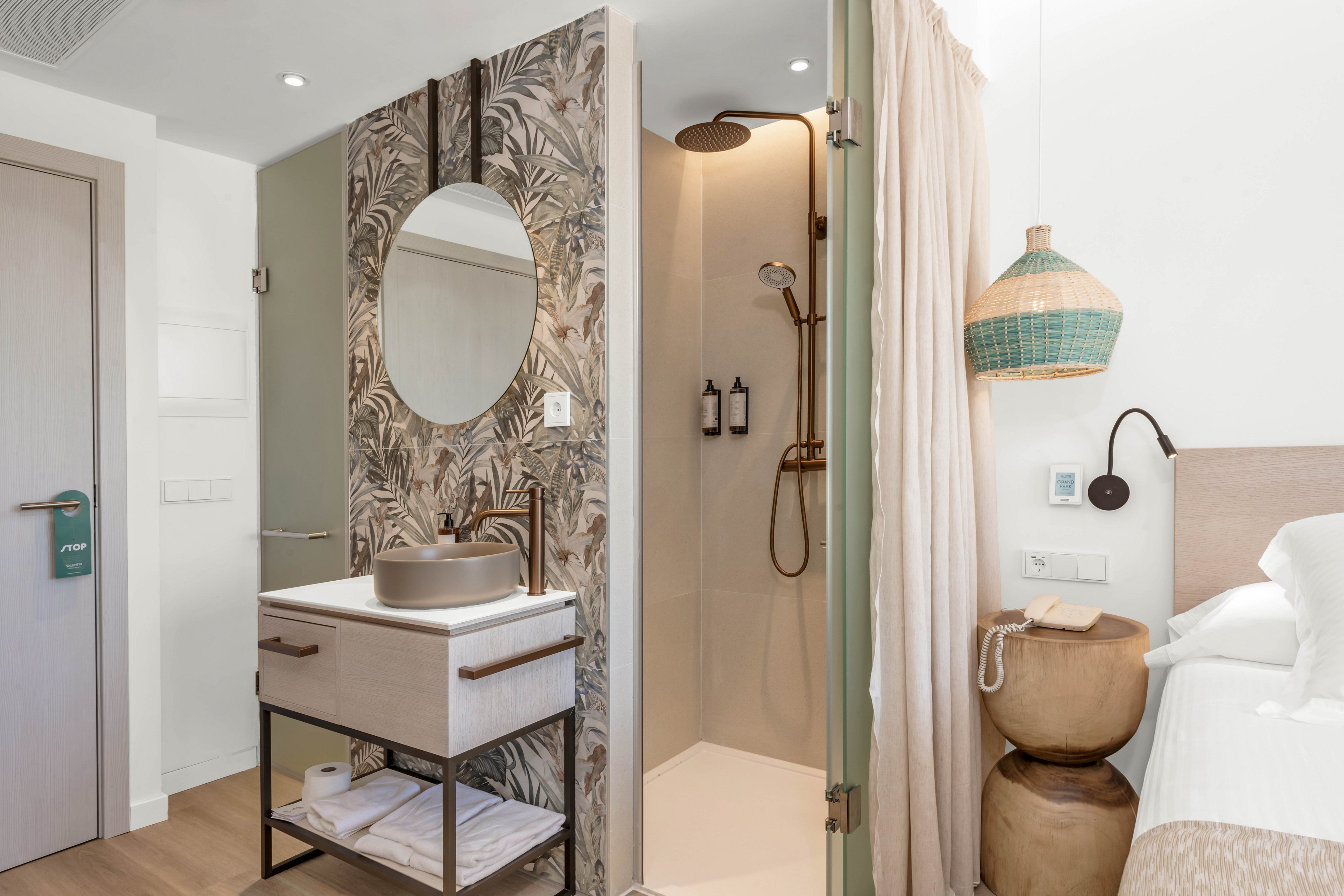 Valentin Grand Park Suite Hotel