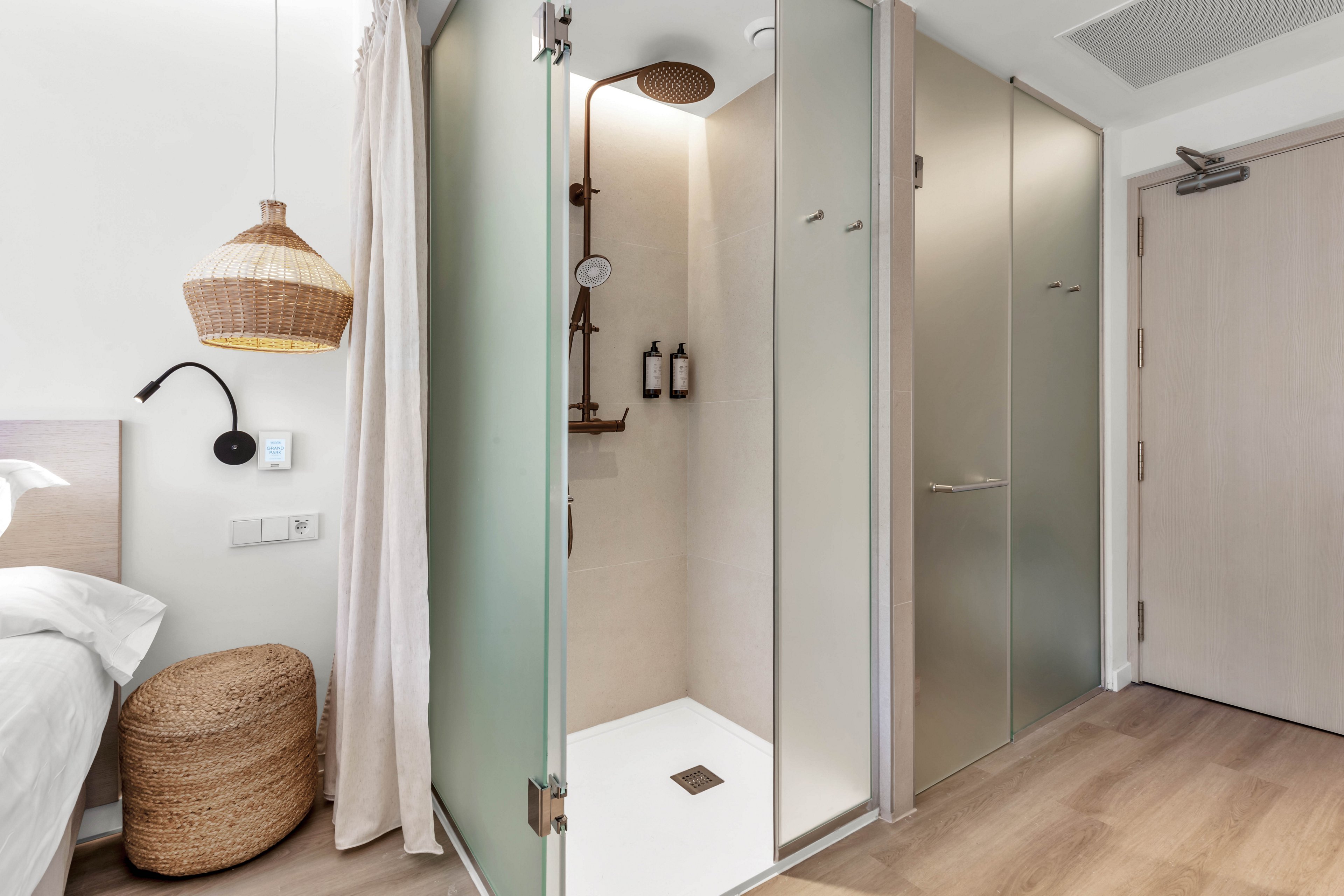 Valentin Grand Park Suite Hotel