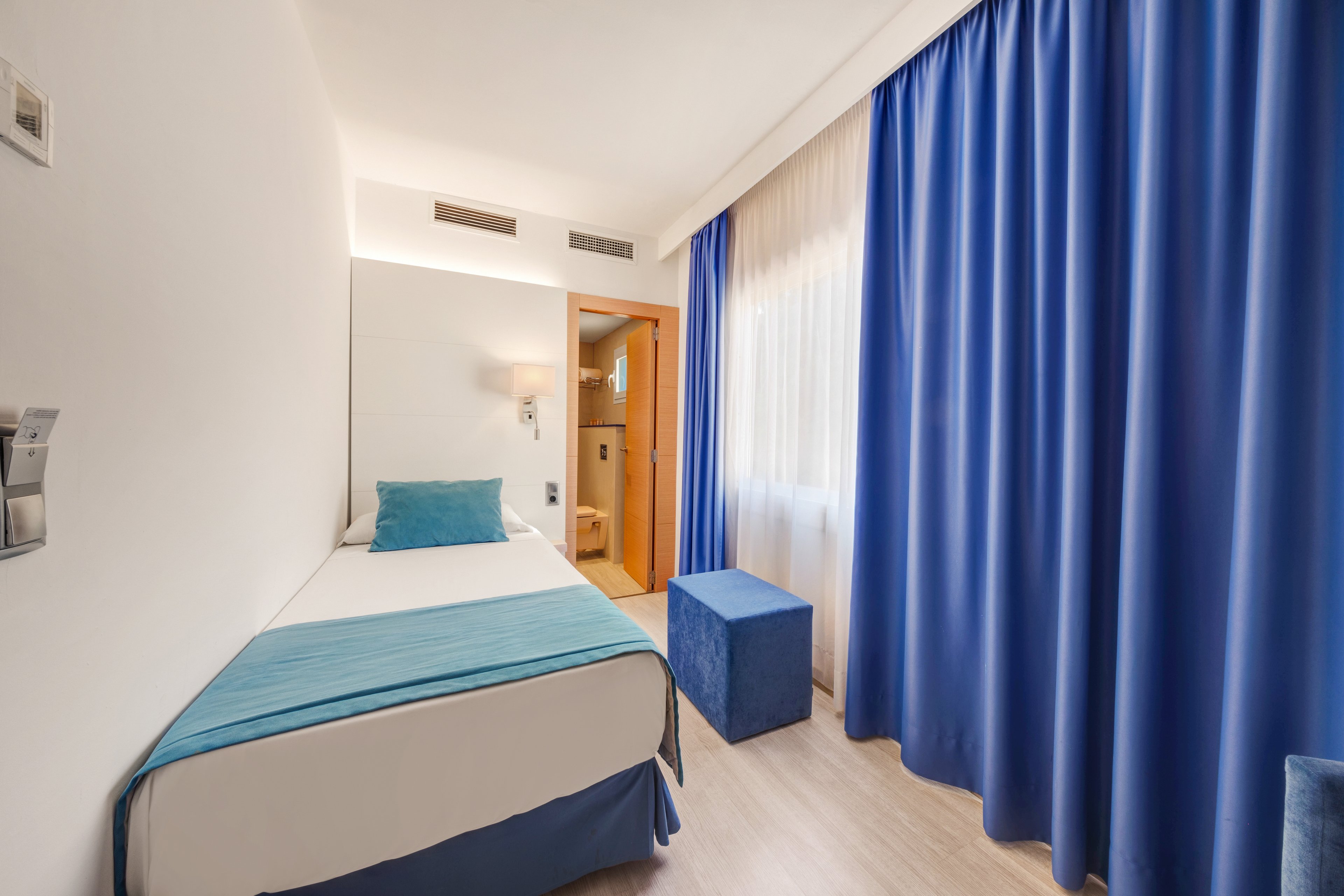 Agua Beach Hotel - Adults Only