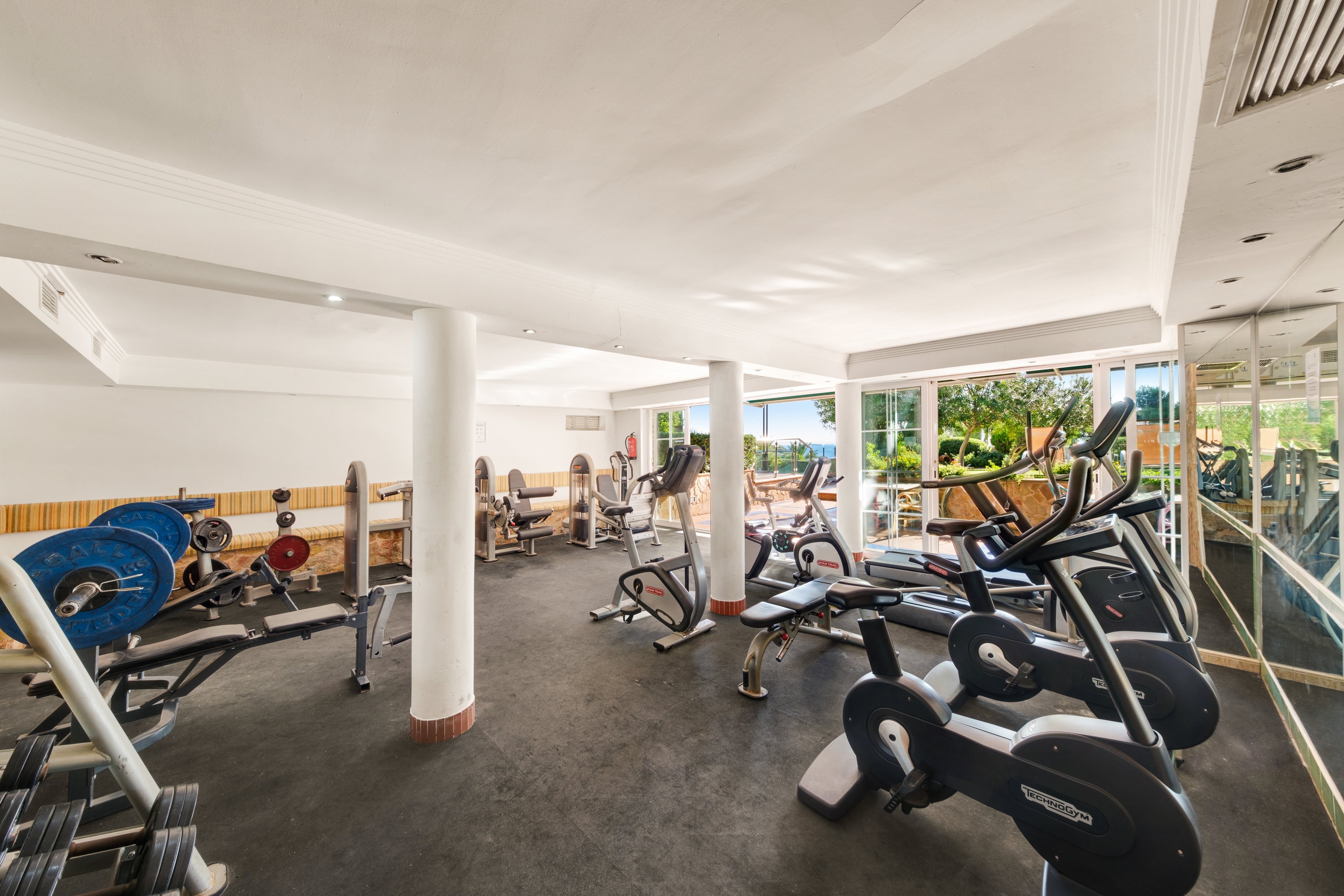 Agua Beach Hotel - Adults Only