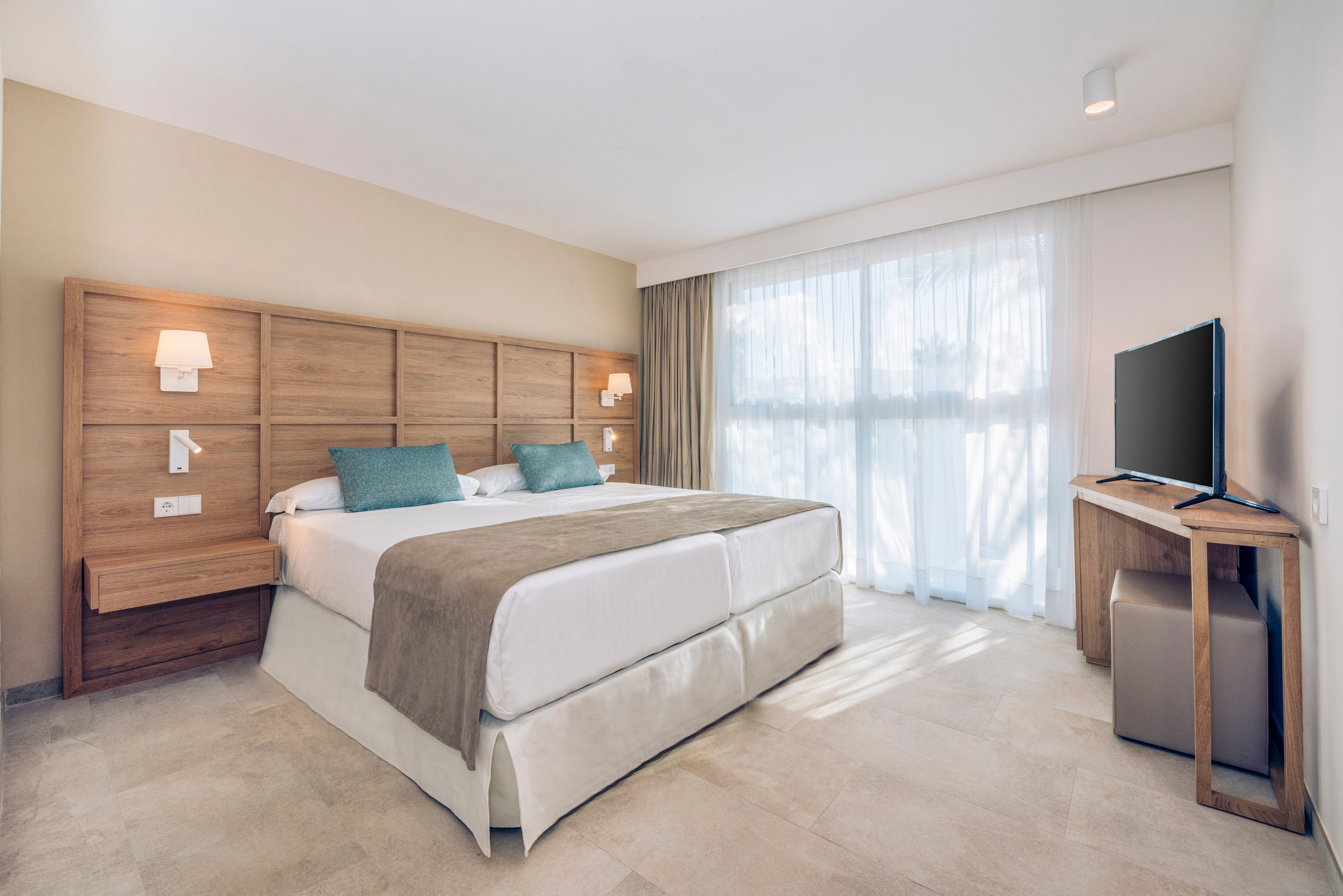 Iberostar Waves Cala Domingos