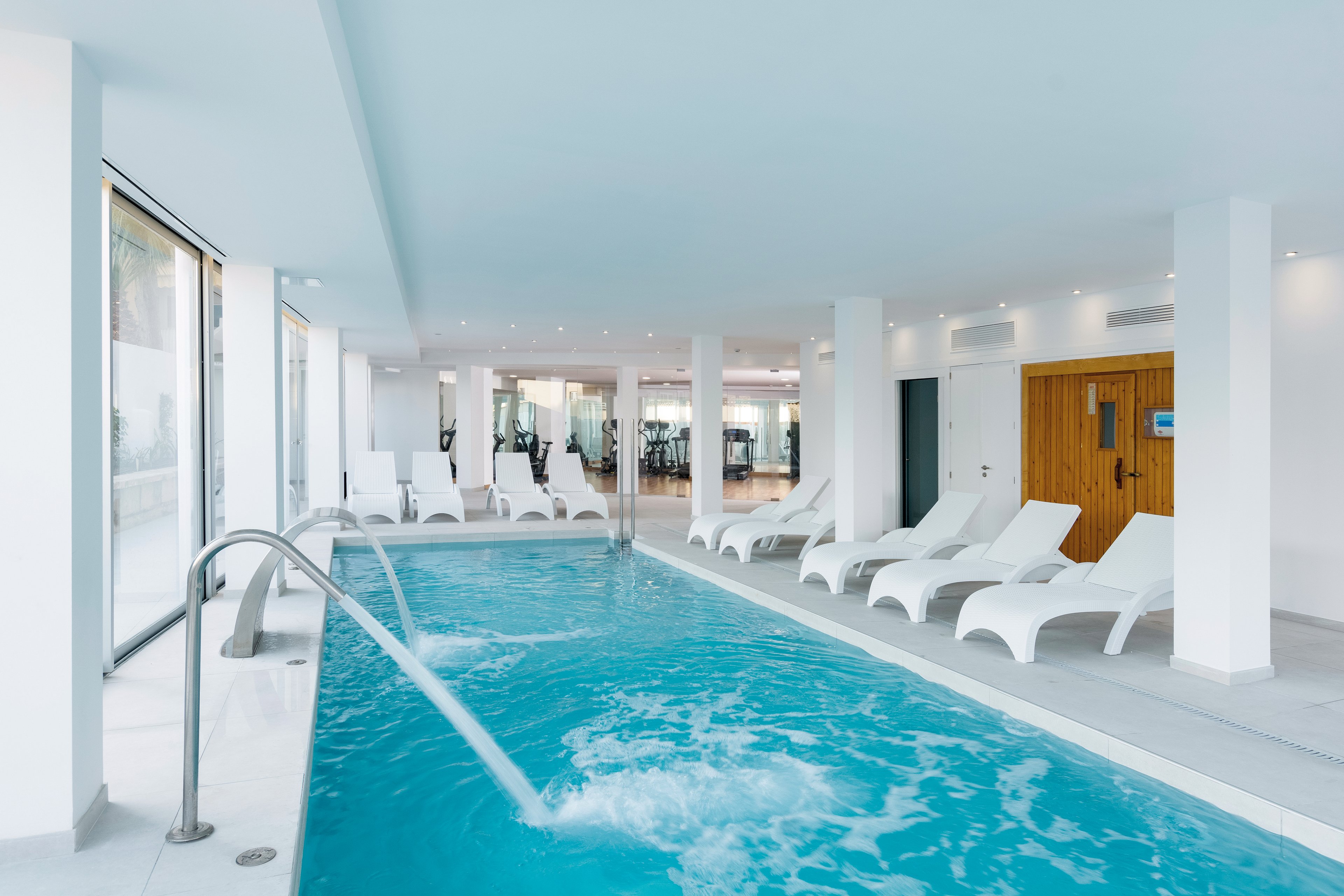 Reverence Mare Hotel