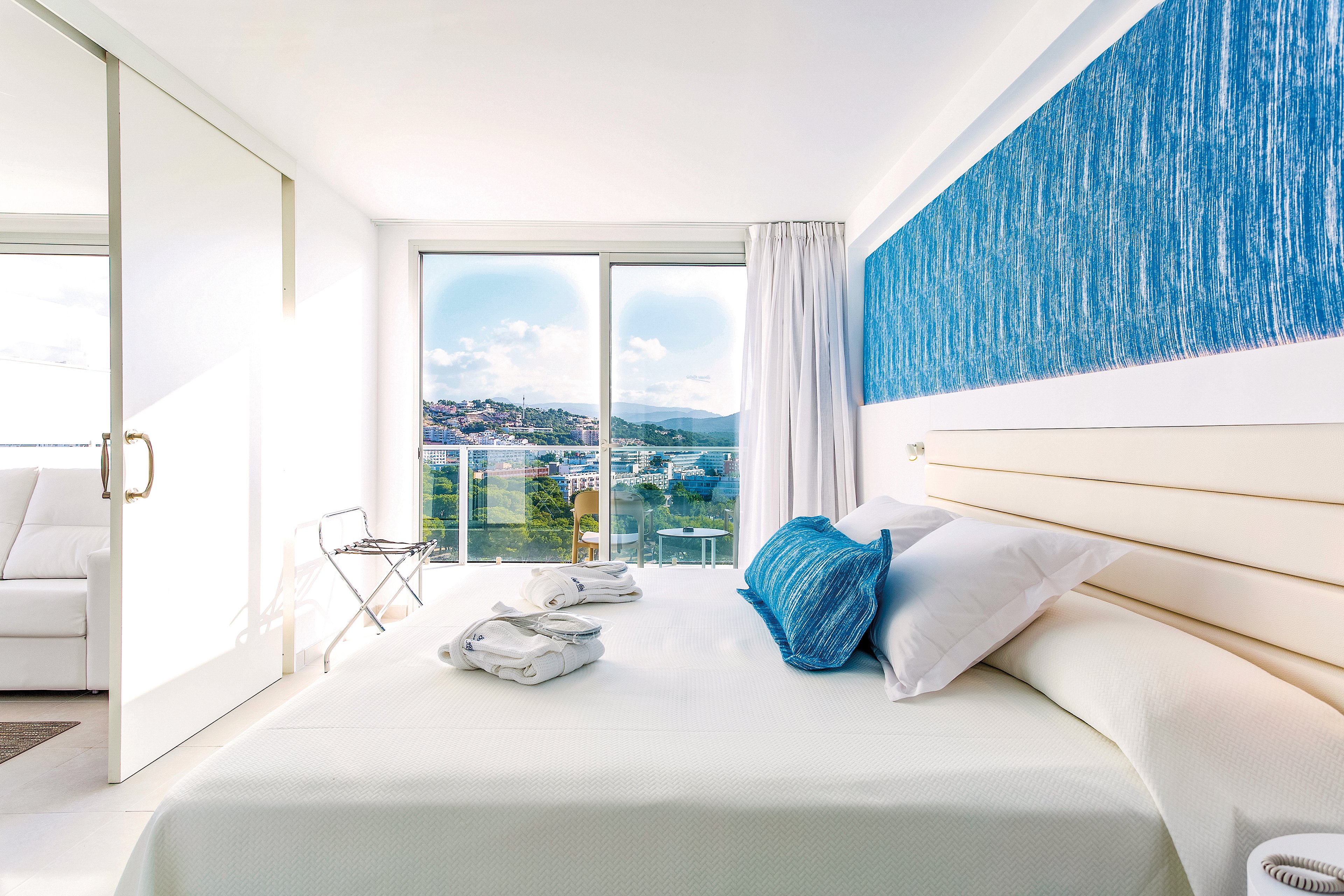 Reverence Life Hotel