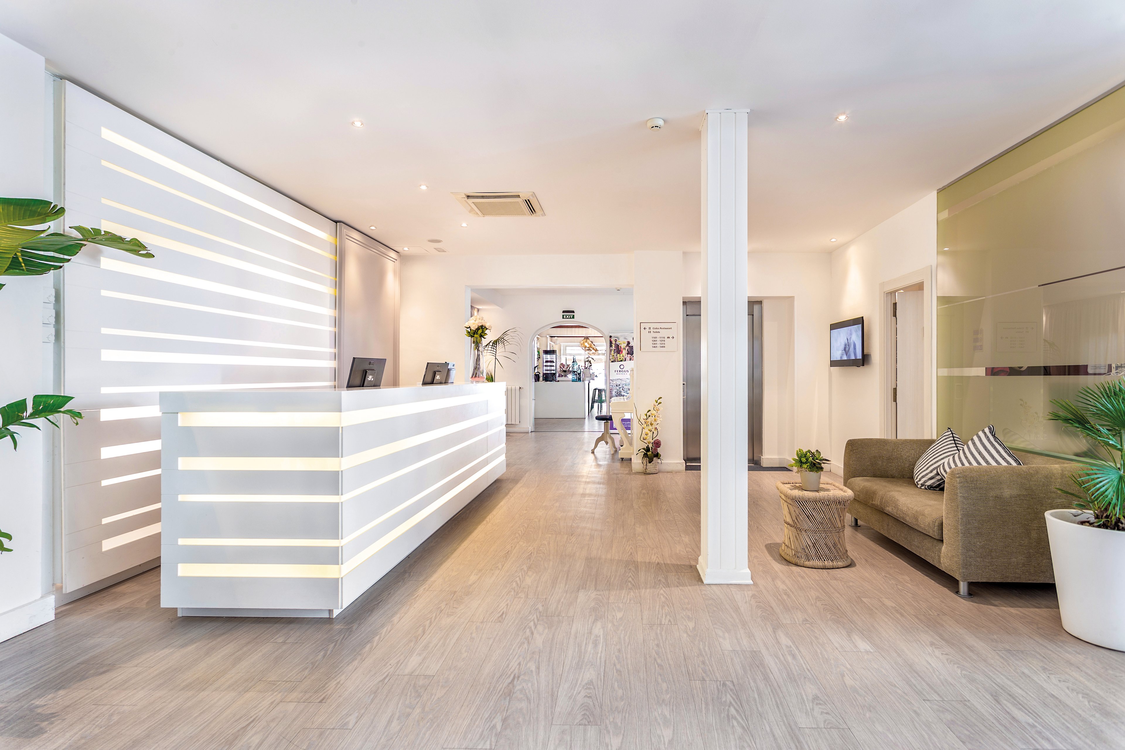 FERGUS Style Soller Beach