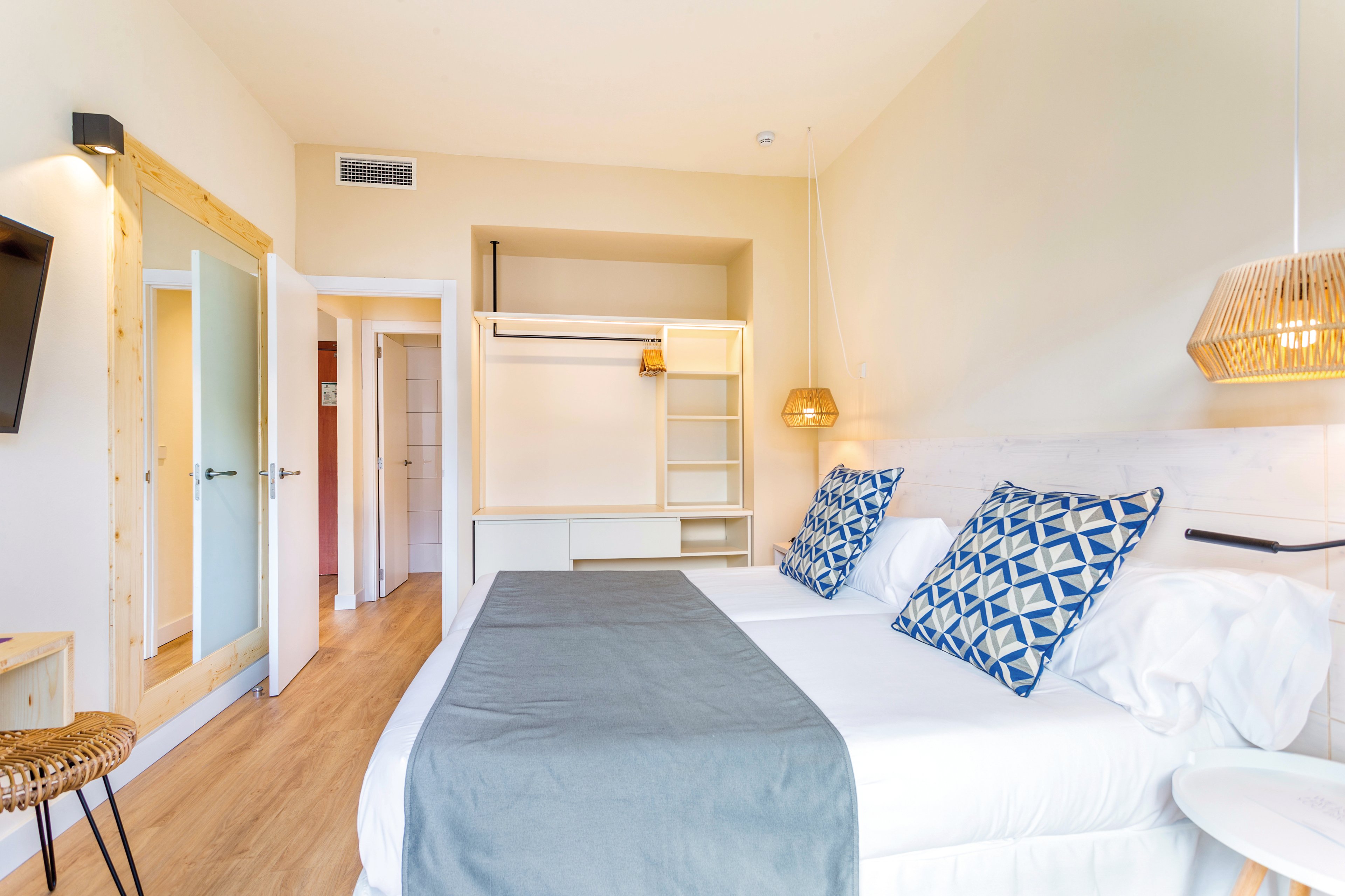 FERGUS Style Soller Beach